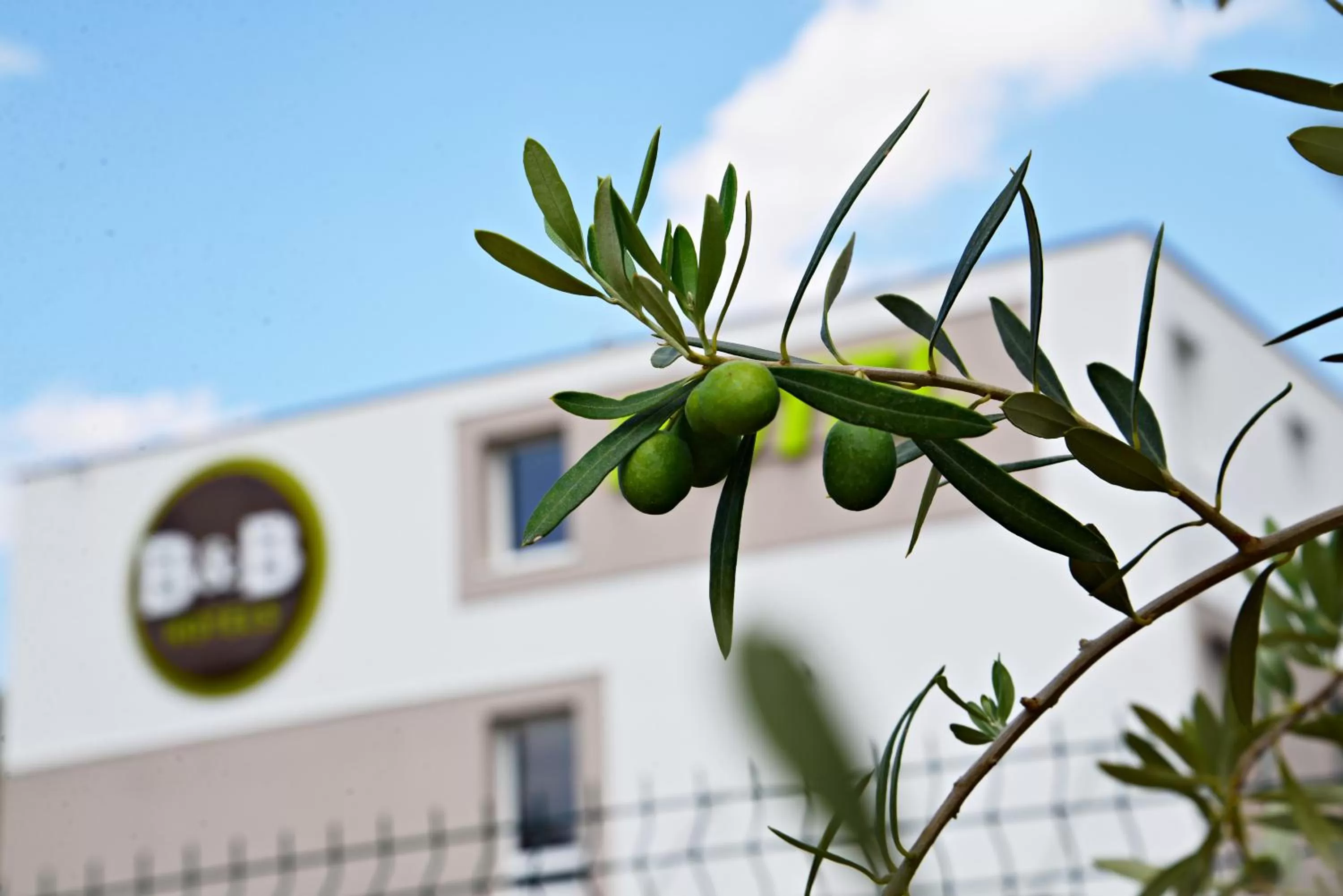 Day in B&B HOTEL Alès - Pôle Mécanique