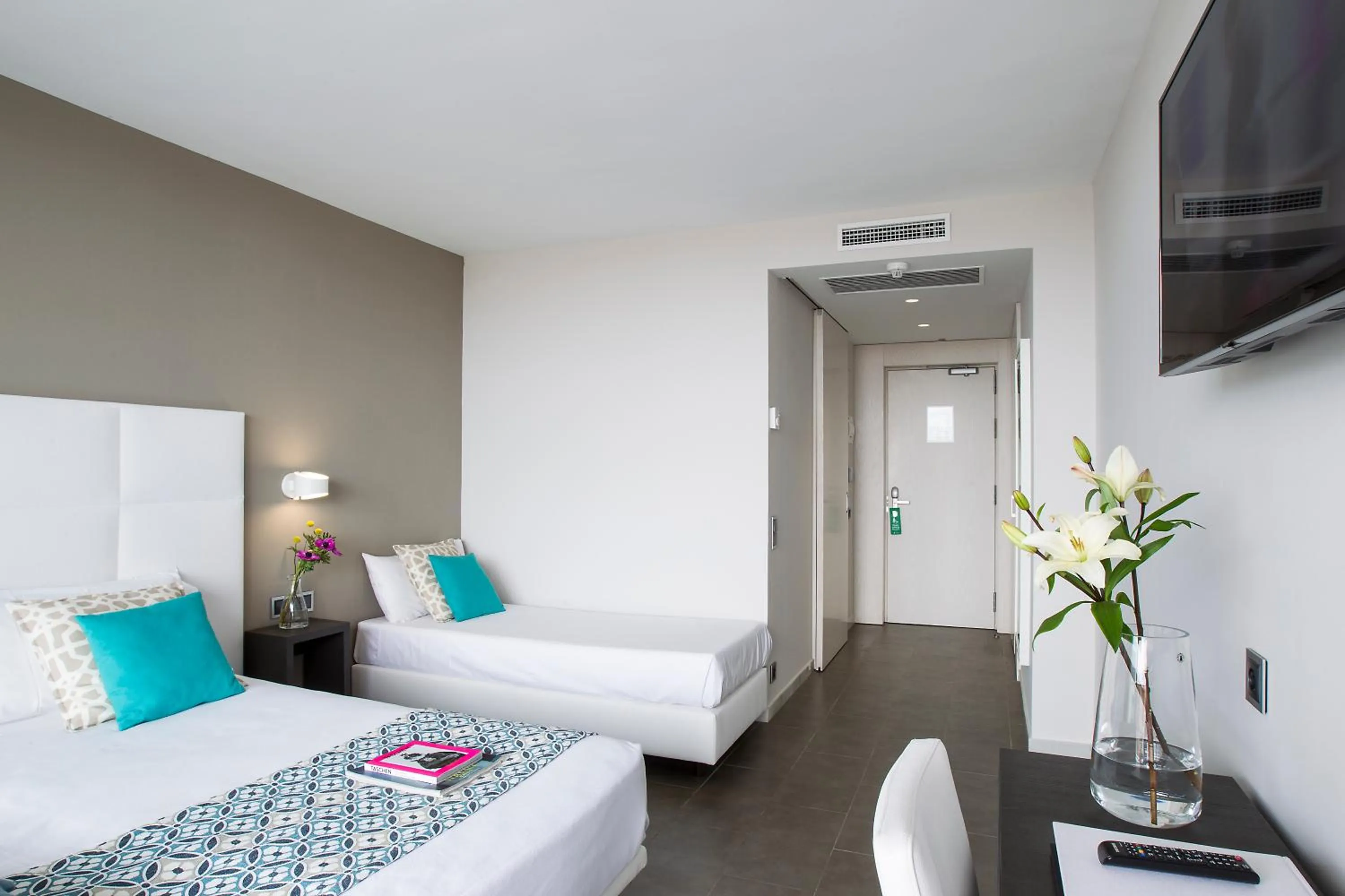 Bedroom, Bed in Altafulla Mar Hotel