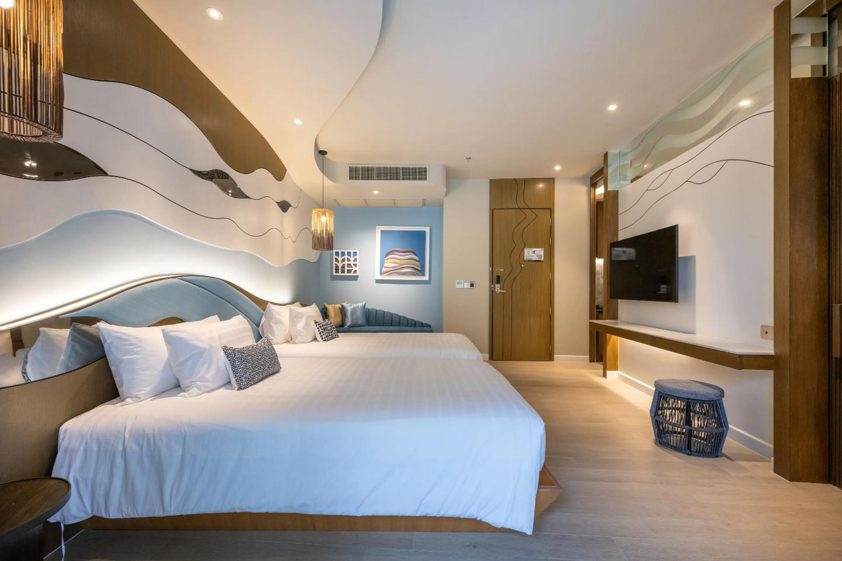 Bed in Metadee Concept Hotel