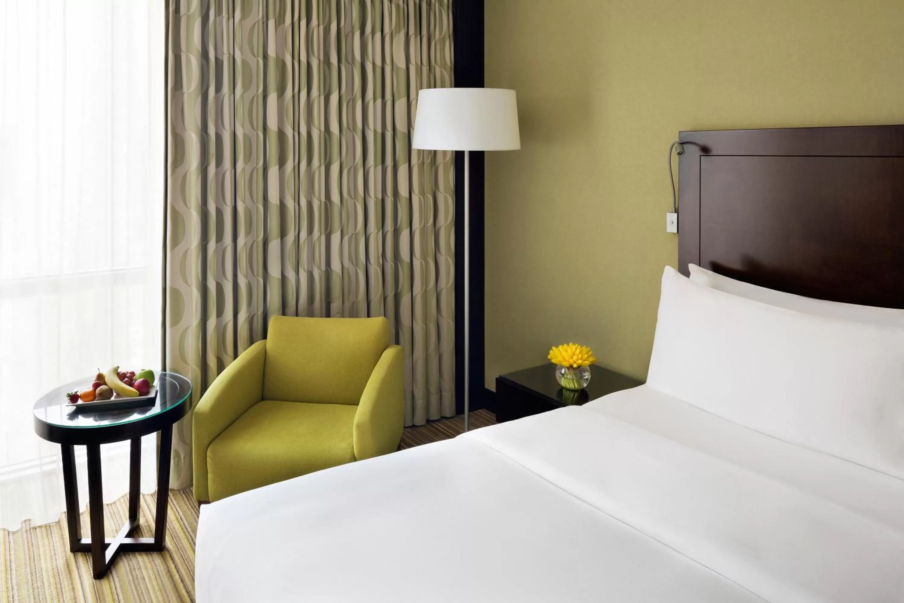 Photo of the whole room, Bed in Crowne Plaza Jeddah by IHG