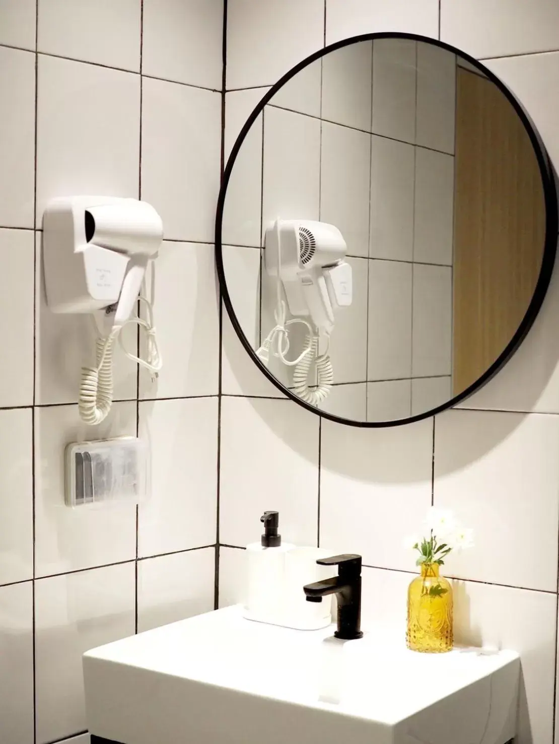 Standard Triple Room in Ascella Bangkok Hotel Standard Triple Room in Ascella Bangkok Hotel