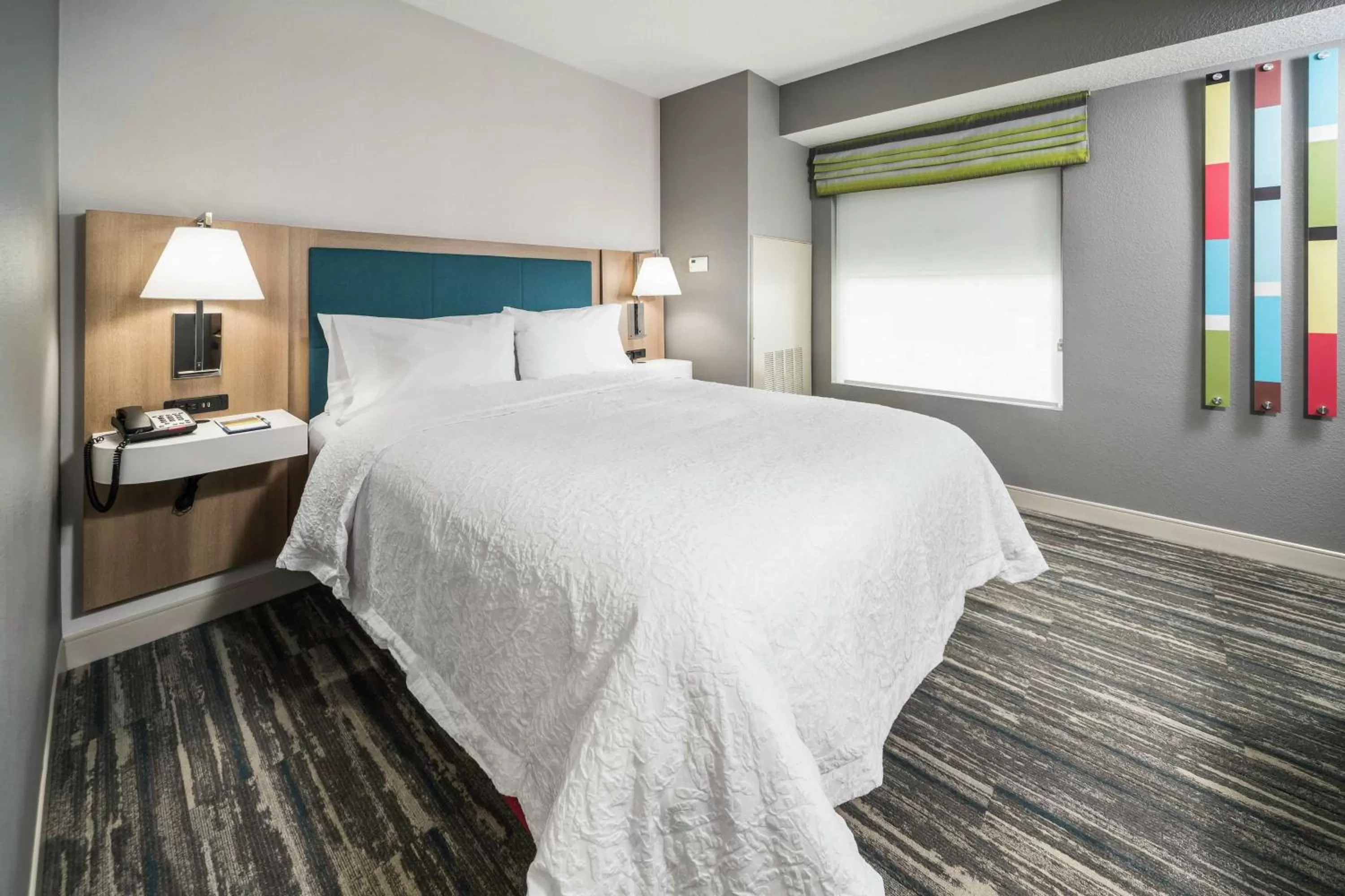 Bed in Hampton Inn Wilson Downtown