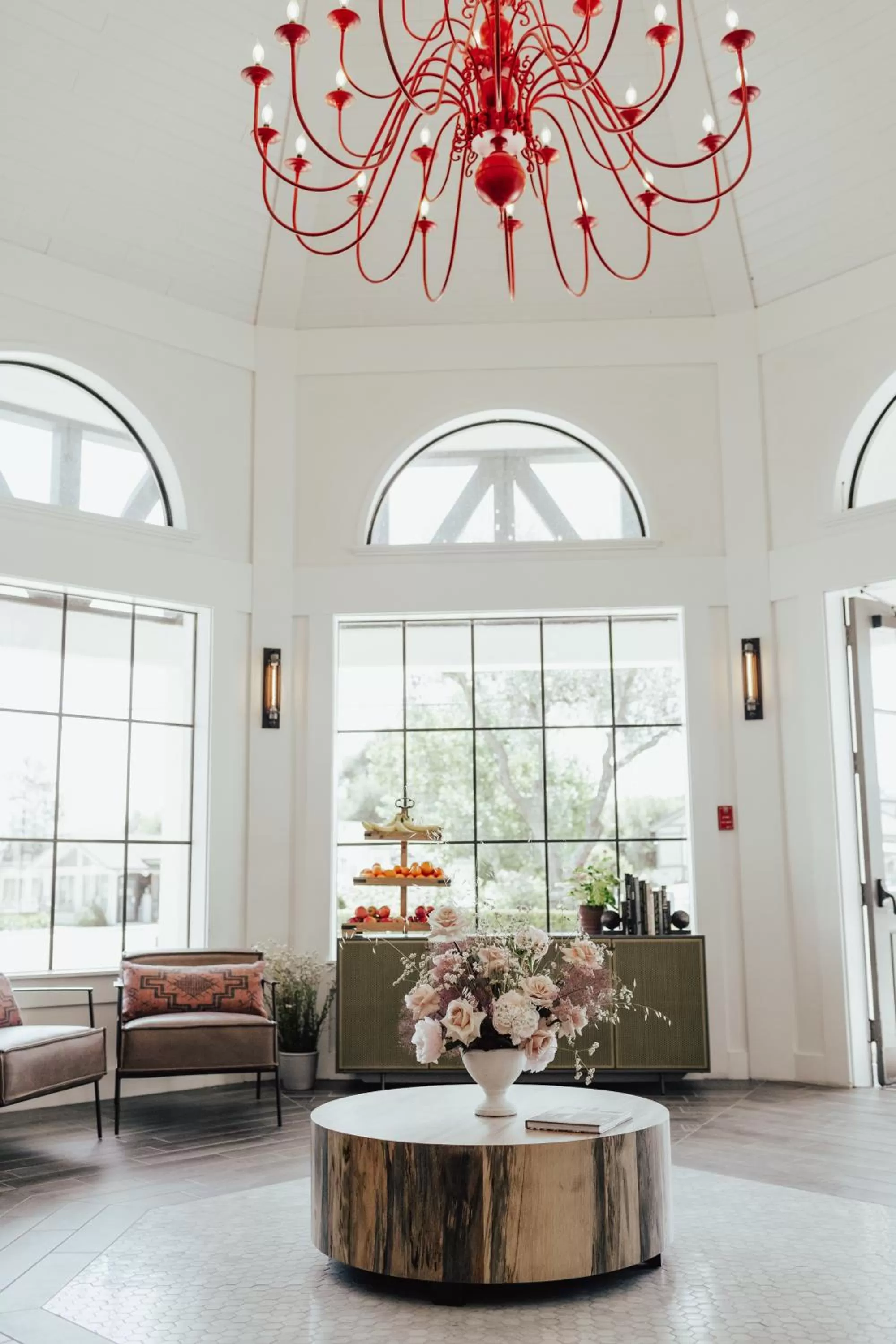 Vinland Hotel and Lounge