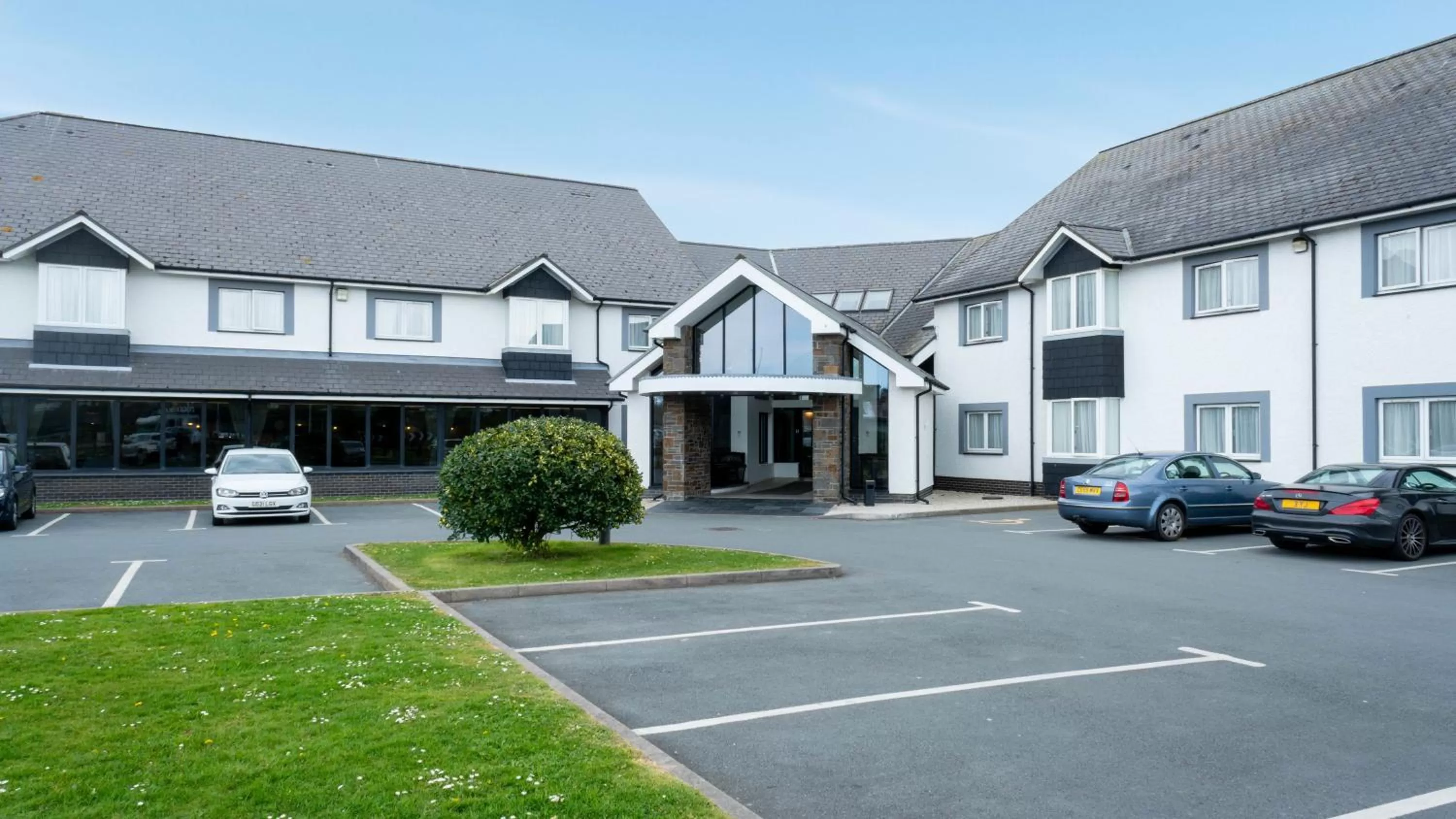 Property building in Aberystwyth Park Lodge Hotel