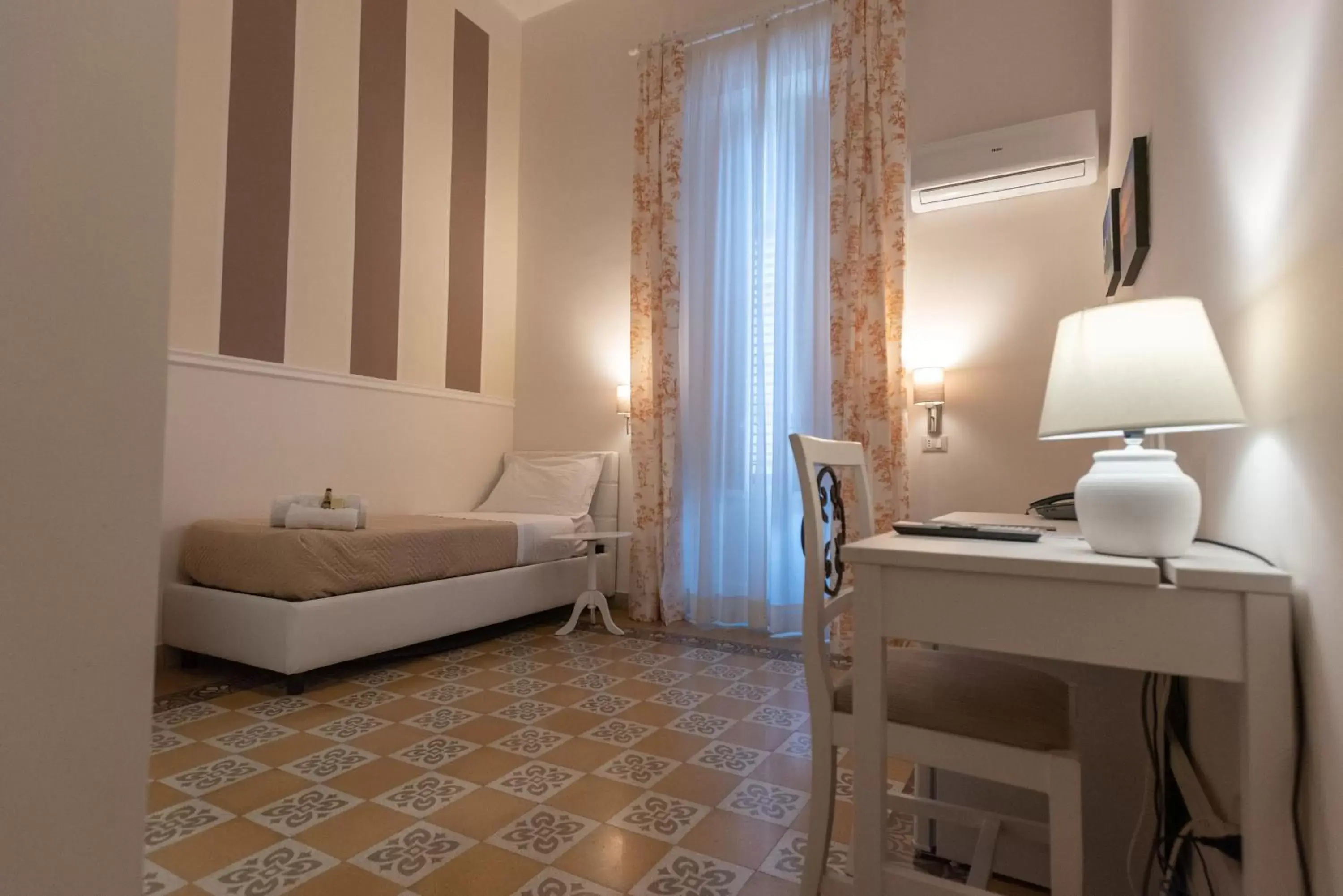 Single Room with Balcony in Liberty Palace Single Room with Balcony in Liberty Palace