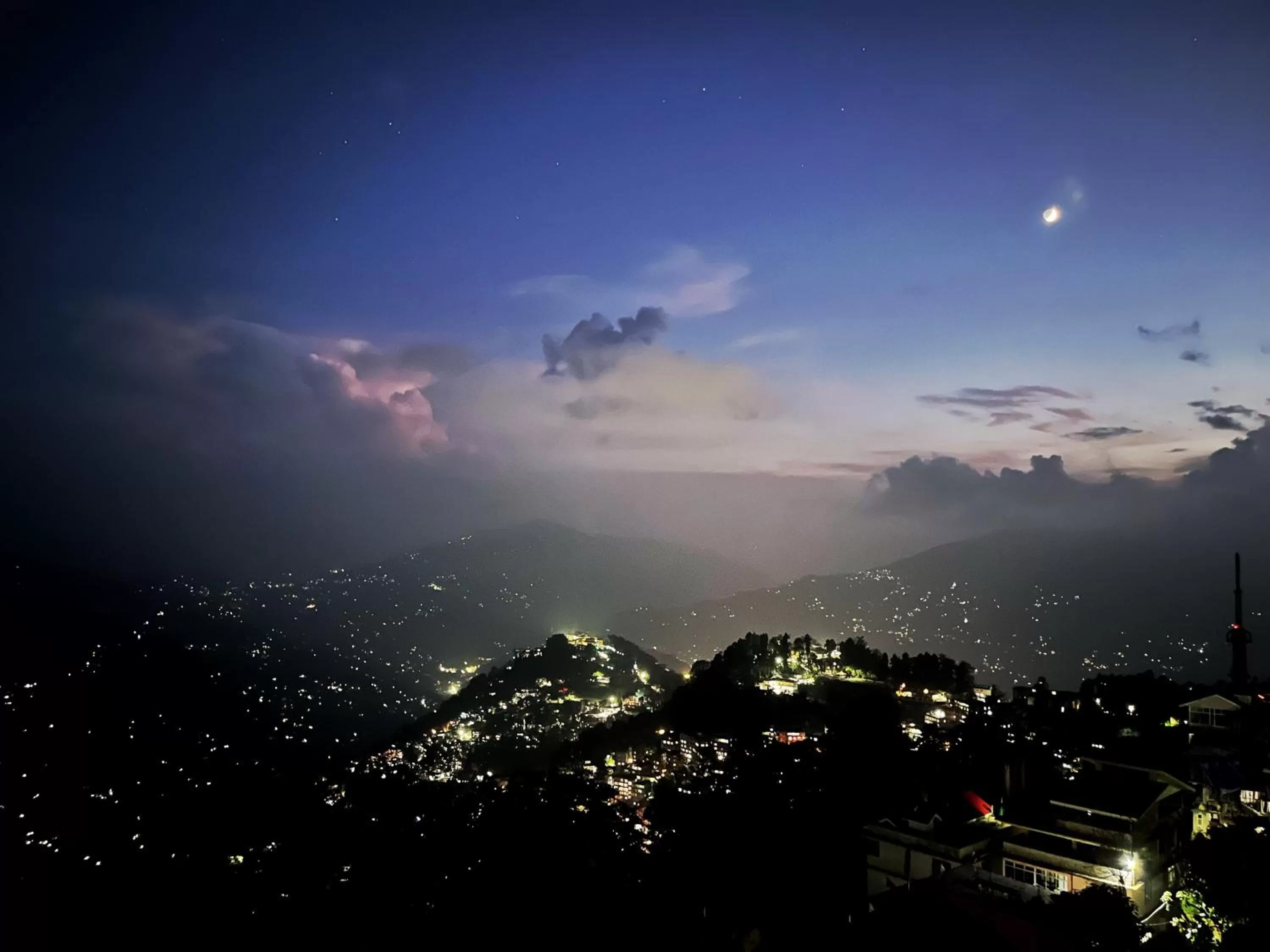 Night in The Di-Lac Retreat