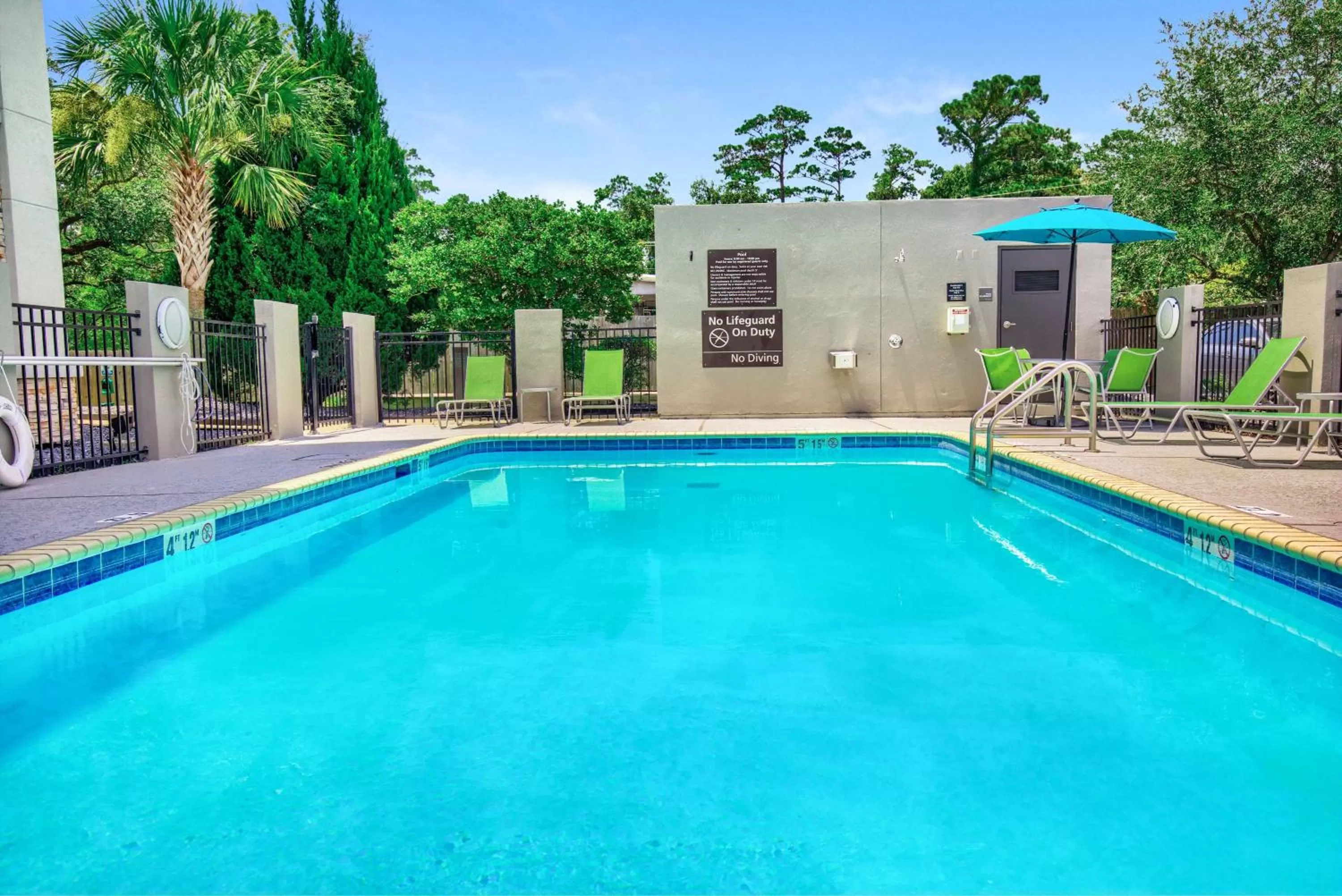Pool view in Hampton Inn Slidell