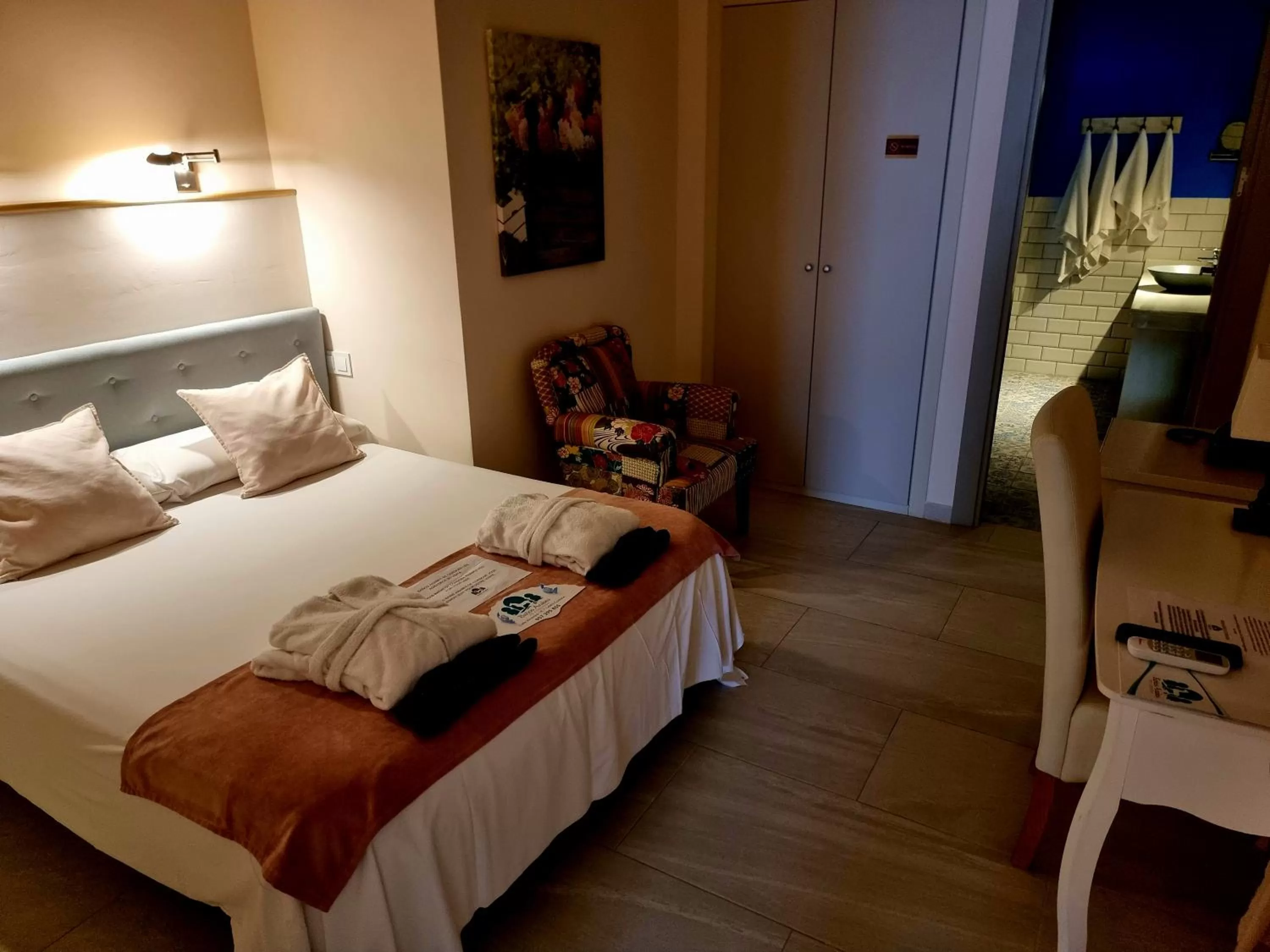 Bed in Hospedería Baños Arabes de Córdoba Dos