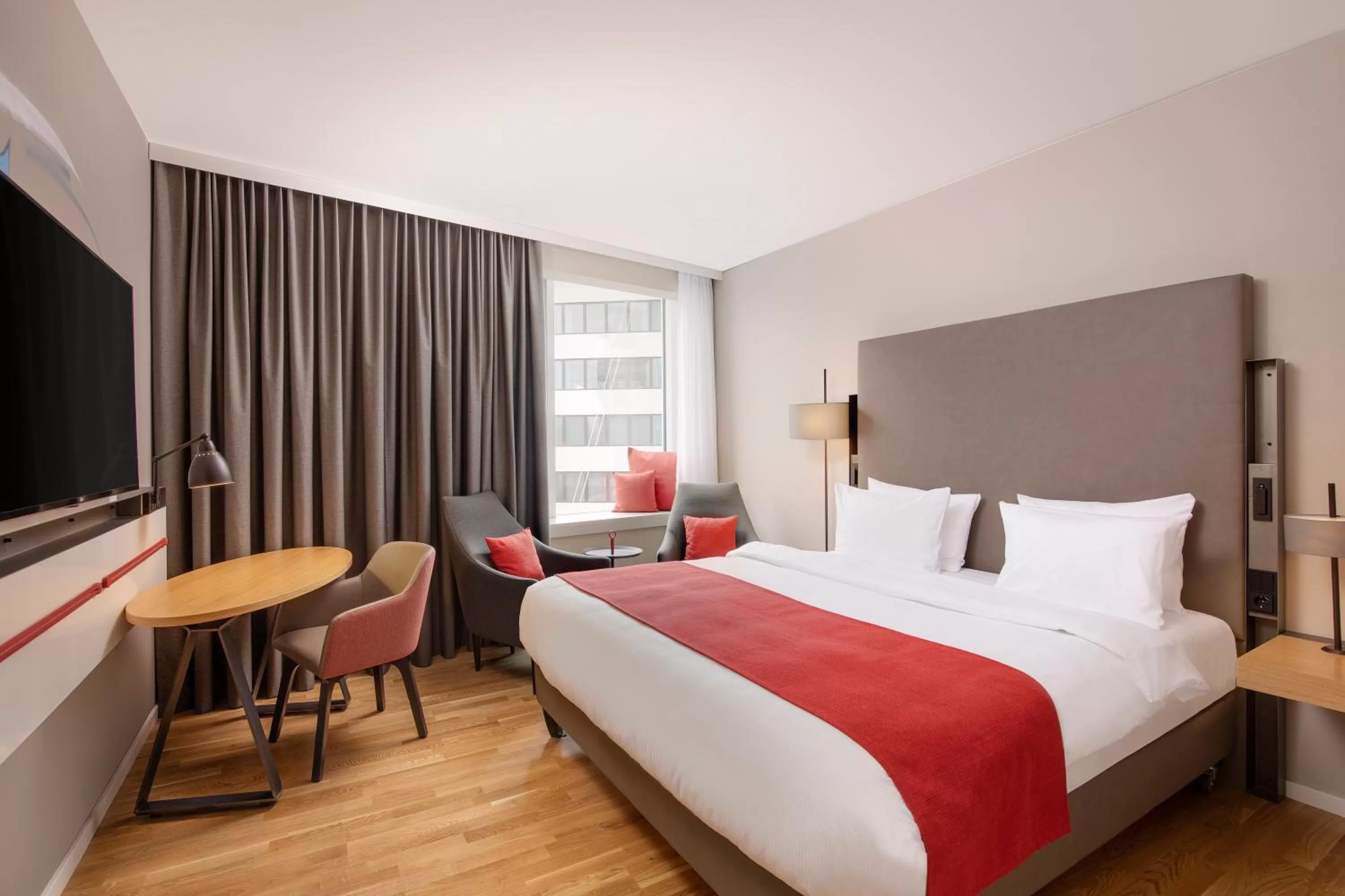 Photo of the whole room, Bed in Holiday Inn Hamburg - City Nord by IHG