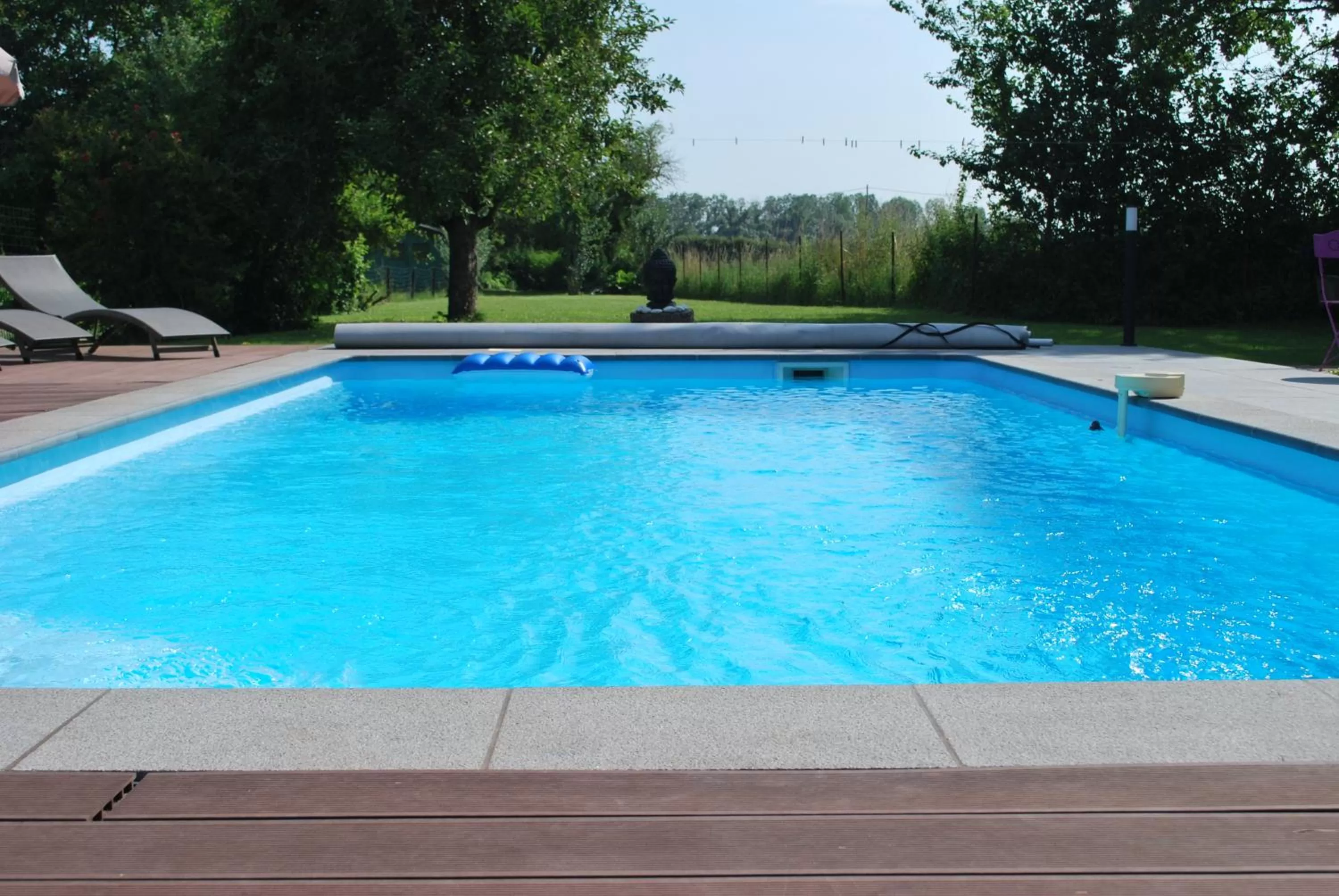 Swimming Pool in Secret d'une Nuit a vicq prės de valenciennes,onnaing,saint saulve avec piscine , jaccuzi