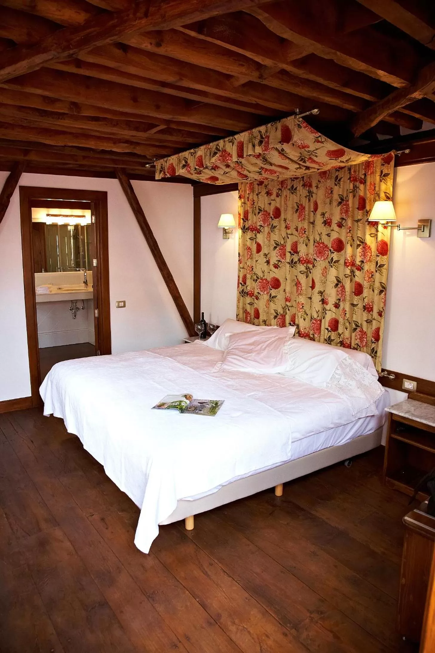 Photo of the whole room, Bed in Hotel Emblemático San Agustin