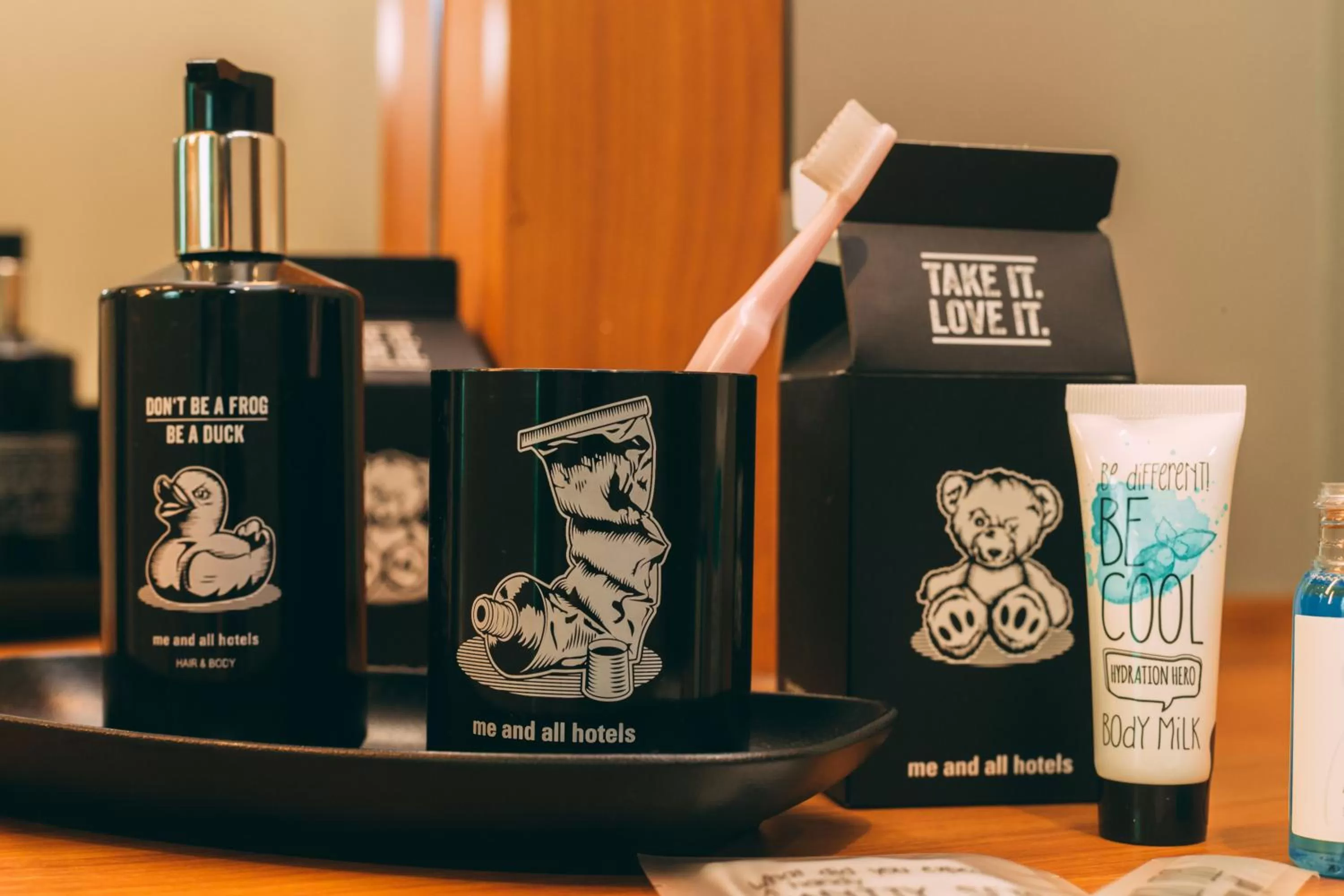 Bathroom in Me and All Hotel Dusseldorf, by Hyatt