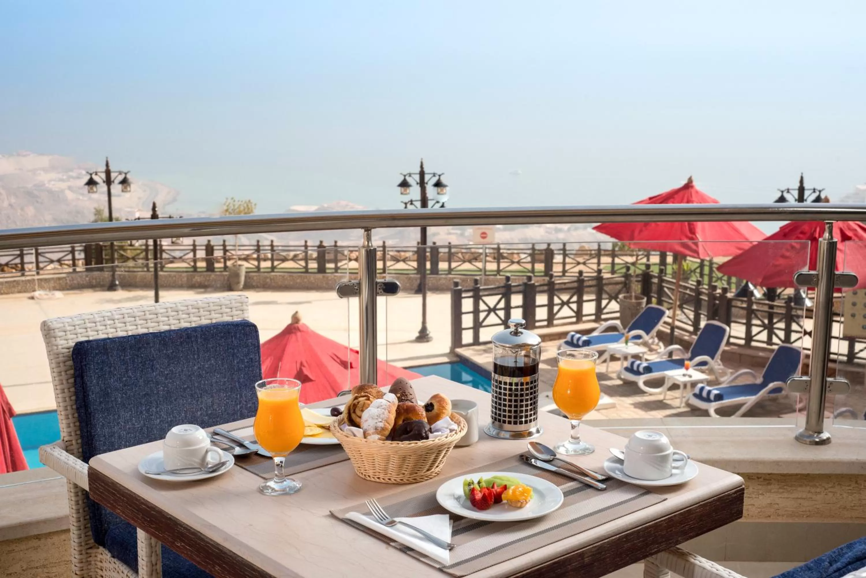 Restaurant/places to eat in Porto El Jabal Hotel