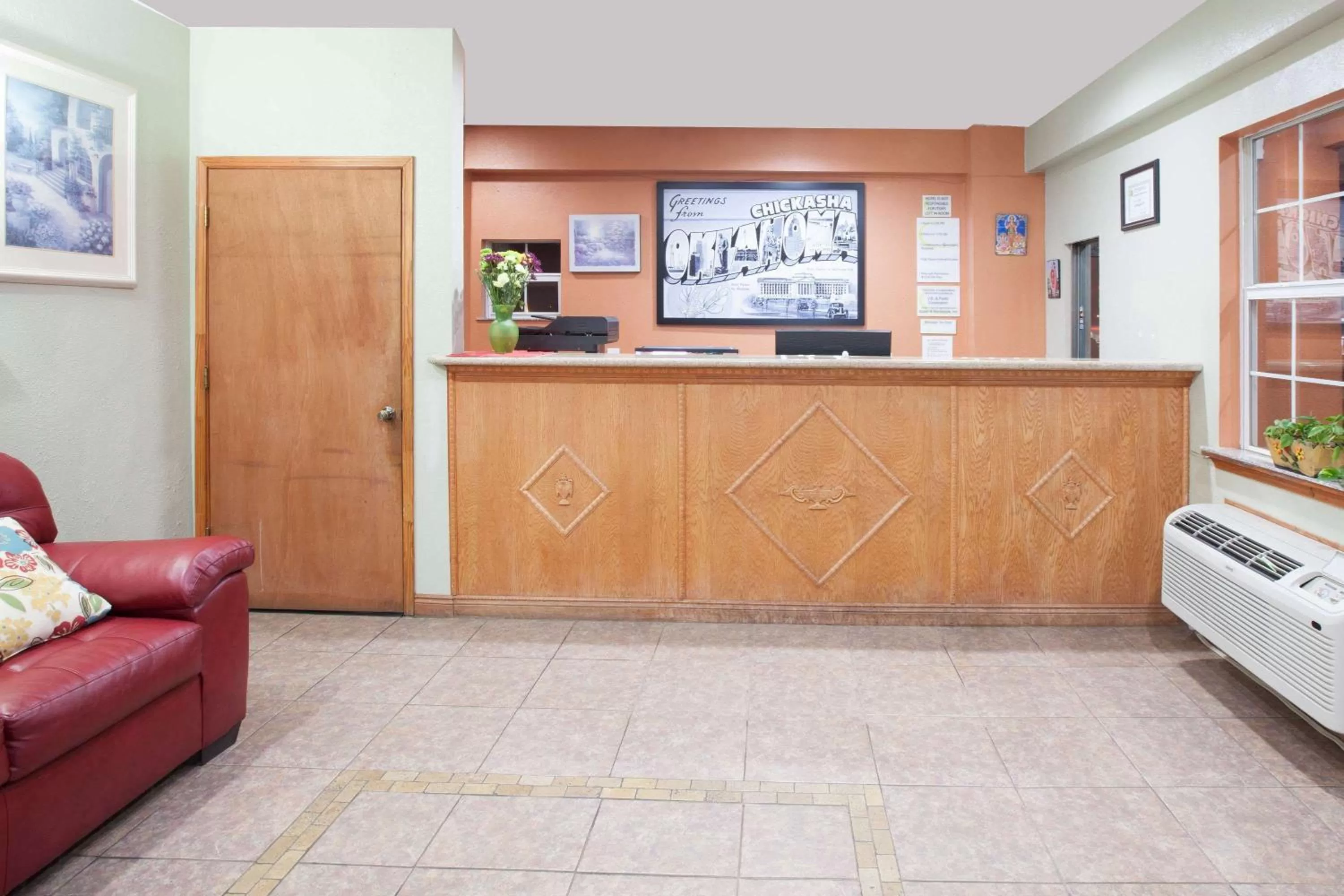 Lobby or reception in Super 8 by Wyndham Chickasha