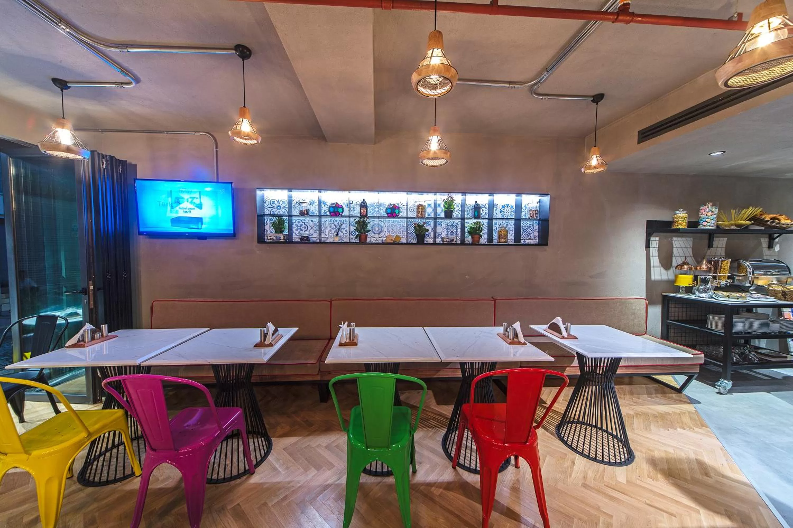 Restaurant/places to eat in Redmont Hotel Nisantasi