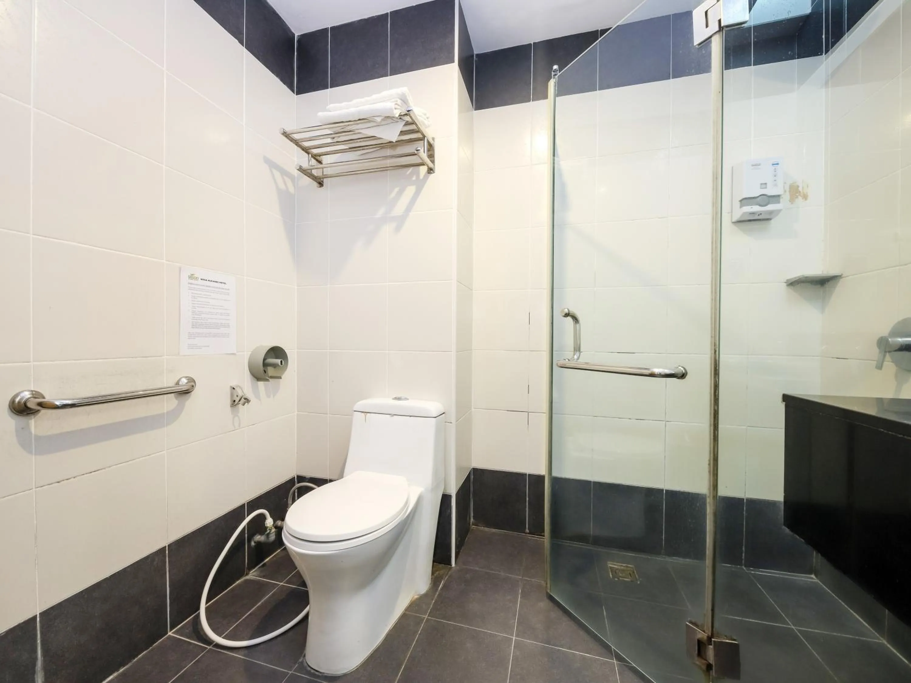 Bathroom in Nova Kuching Hotel