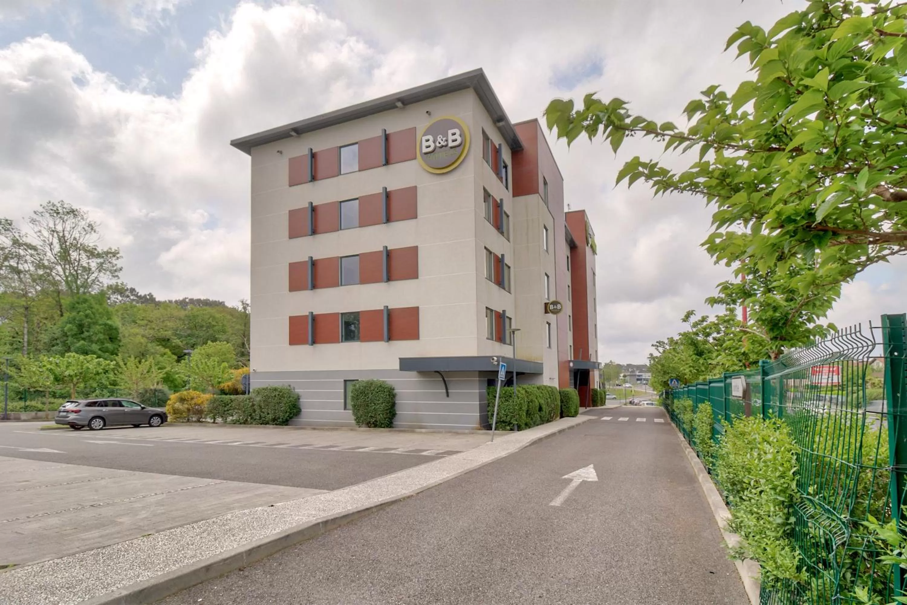 Property building in B&B HOTEL Bayonne Tarnos