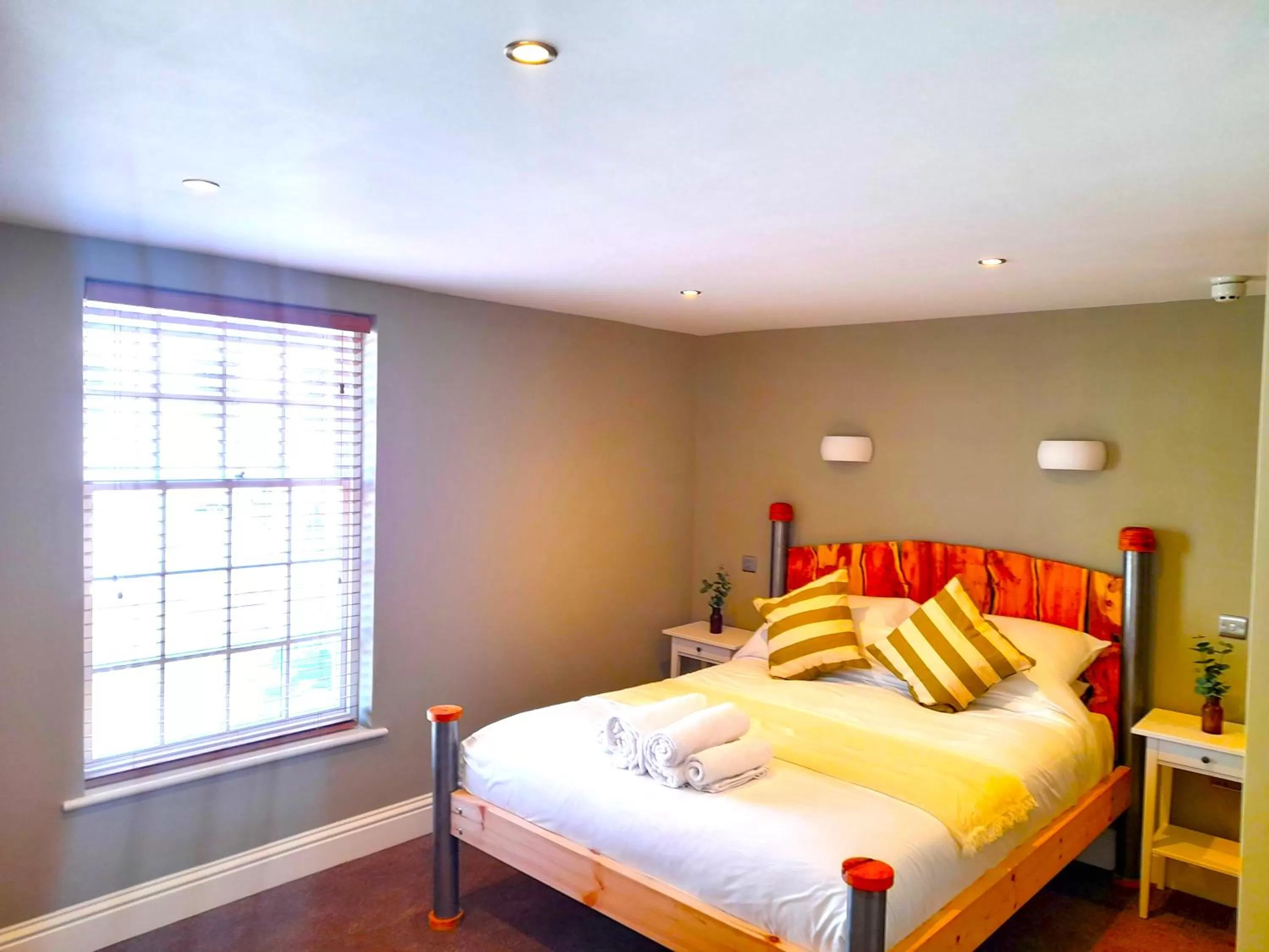 Bed in The Olive Well