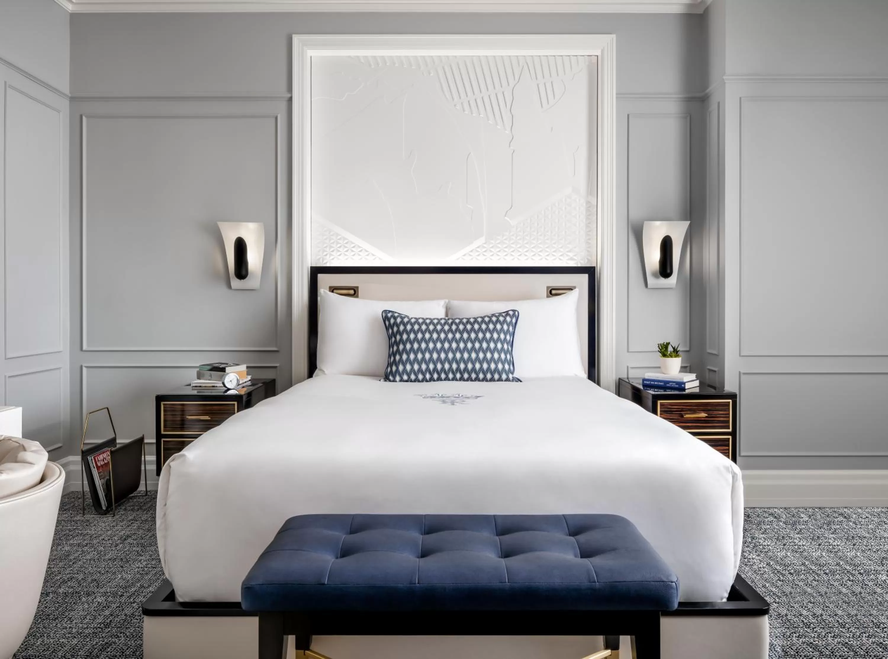 Bed in Fairmont Royal York Hotel