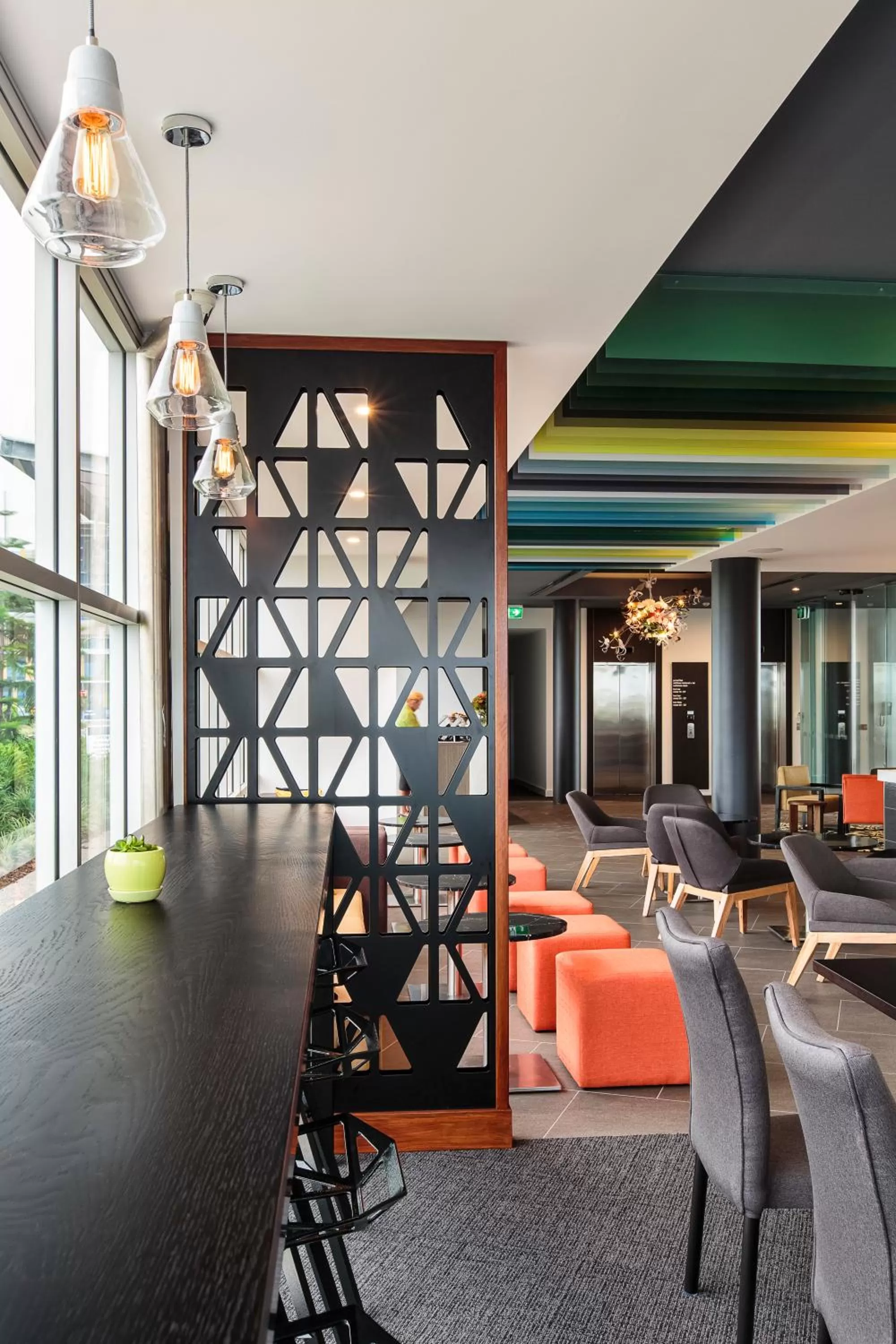 Lounge or bar in Mercure Sunshine Coast Kawana Waters