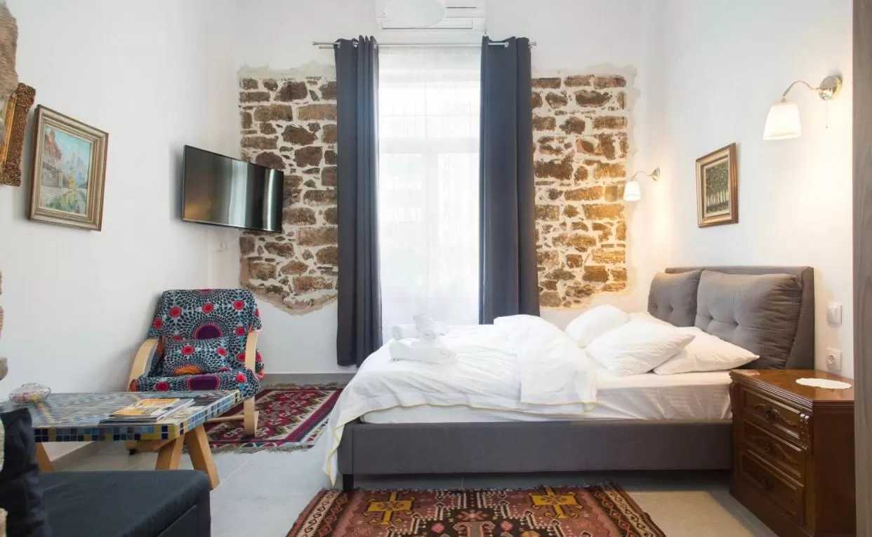 Bed in A litte Taste of Home Guest House