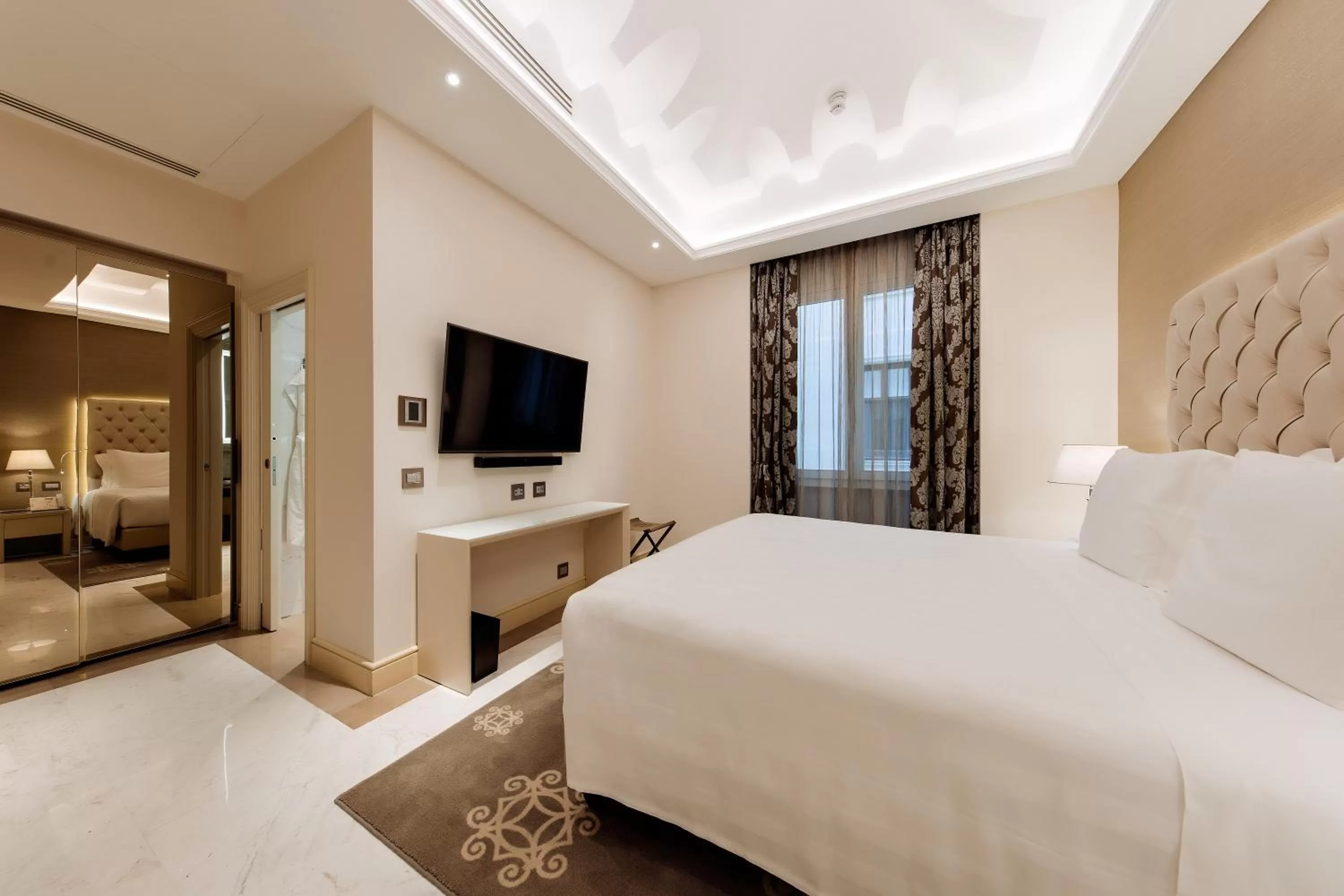 Bed in Aleph Rome Hotel, Curio Collection By Hilton