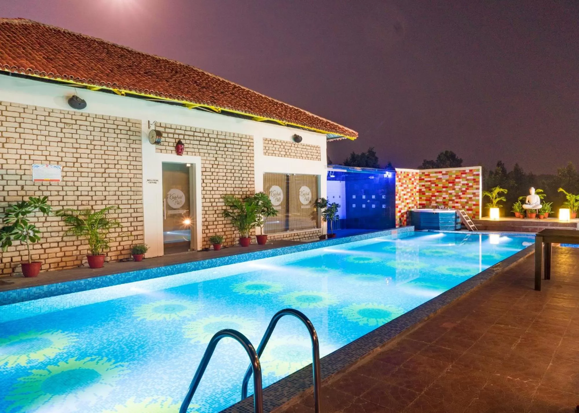 Swimming pool in Kushal Palli Resorts- A unit of PearlTree Hotels & Resorts