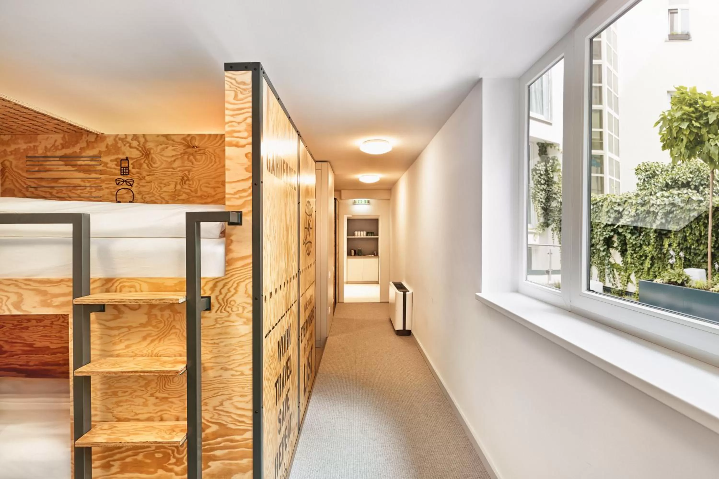 Photo of the whole room, Bed in H+ Hotel Wien