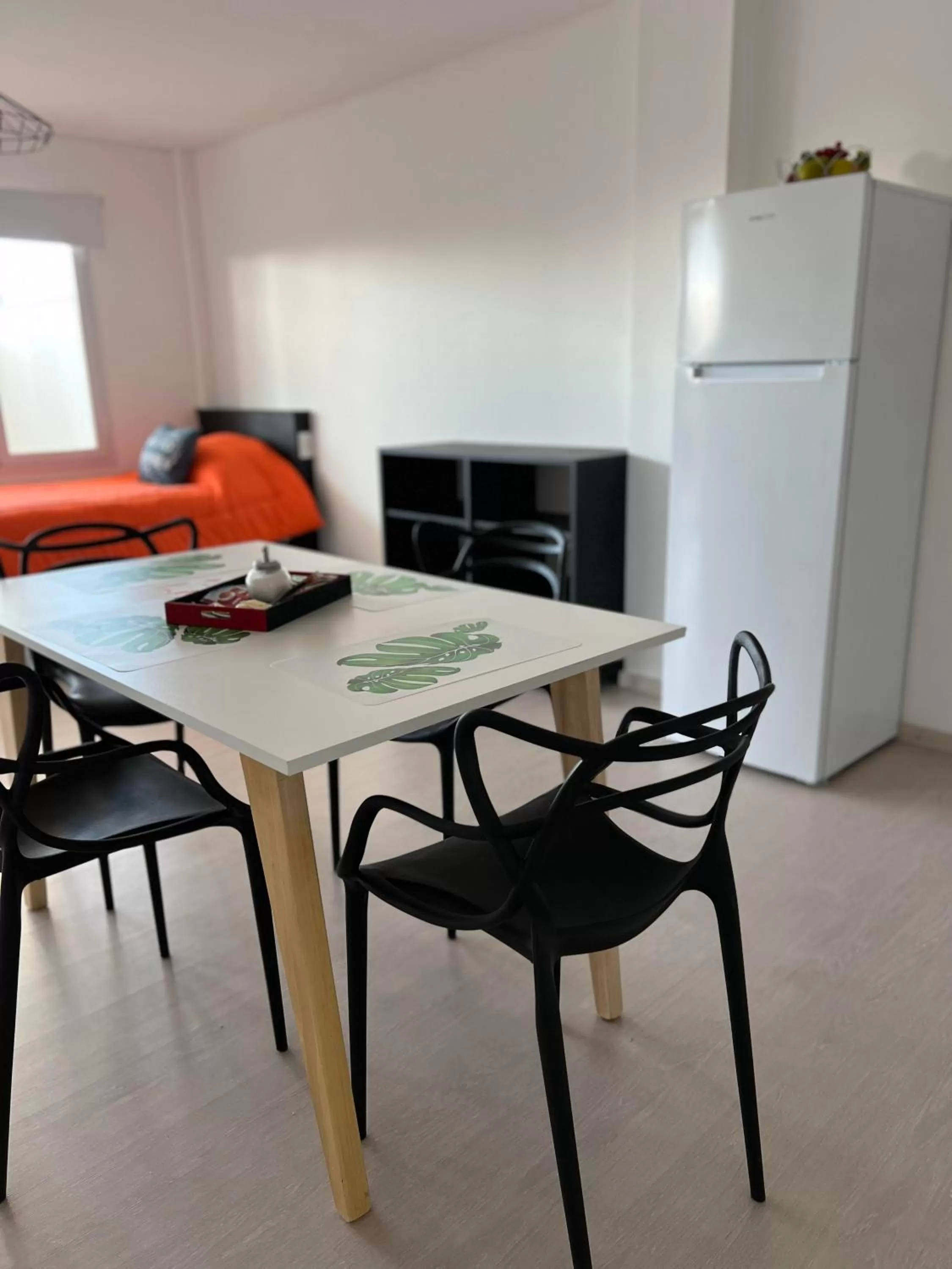 Dining area in APART trelew 5