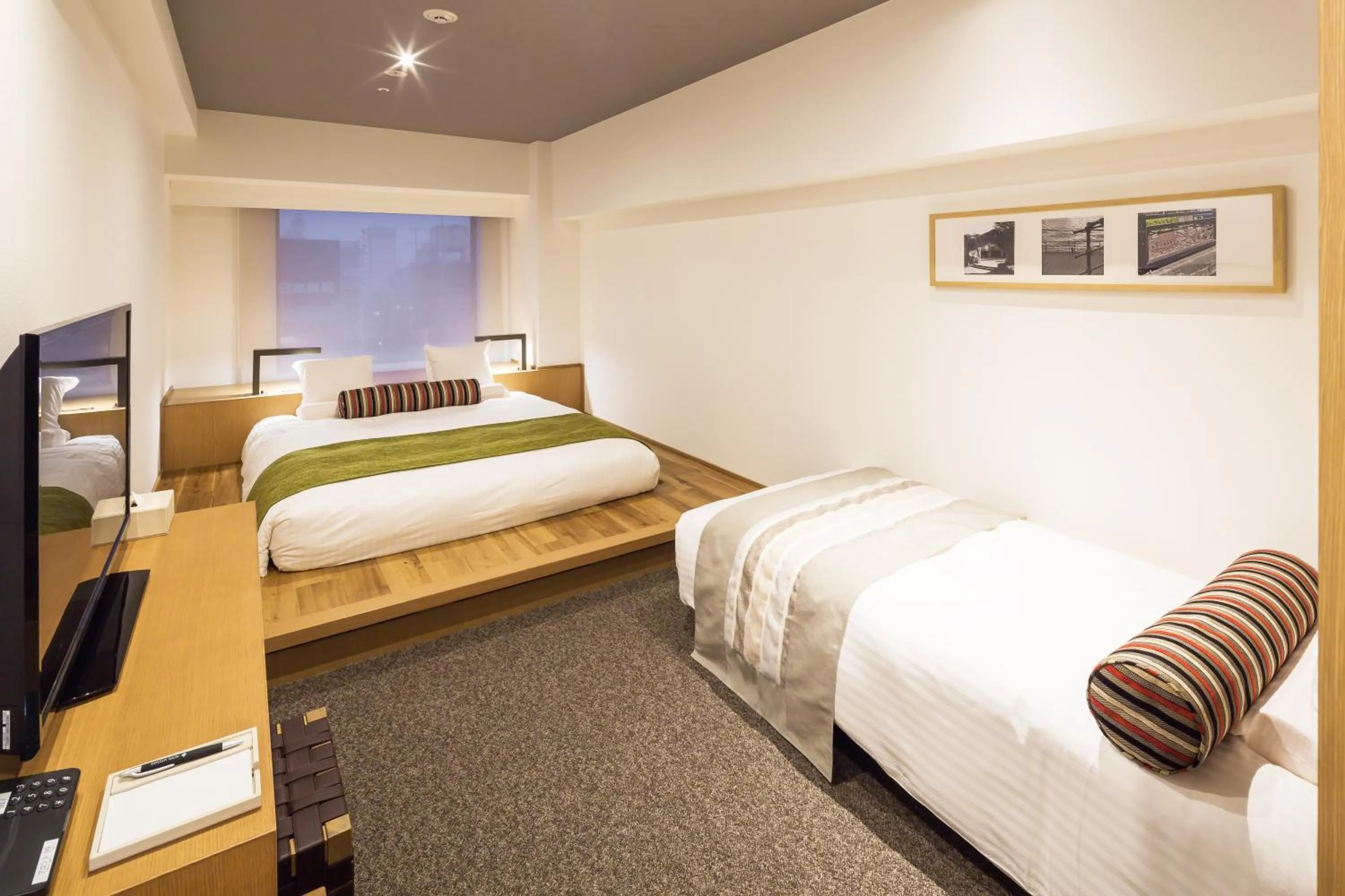 Photo of the whole room, Bed in HOTEL MYSTAYS PREMIER Omori