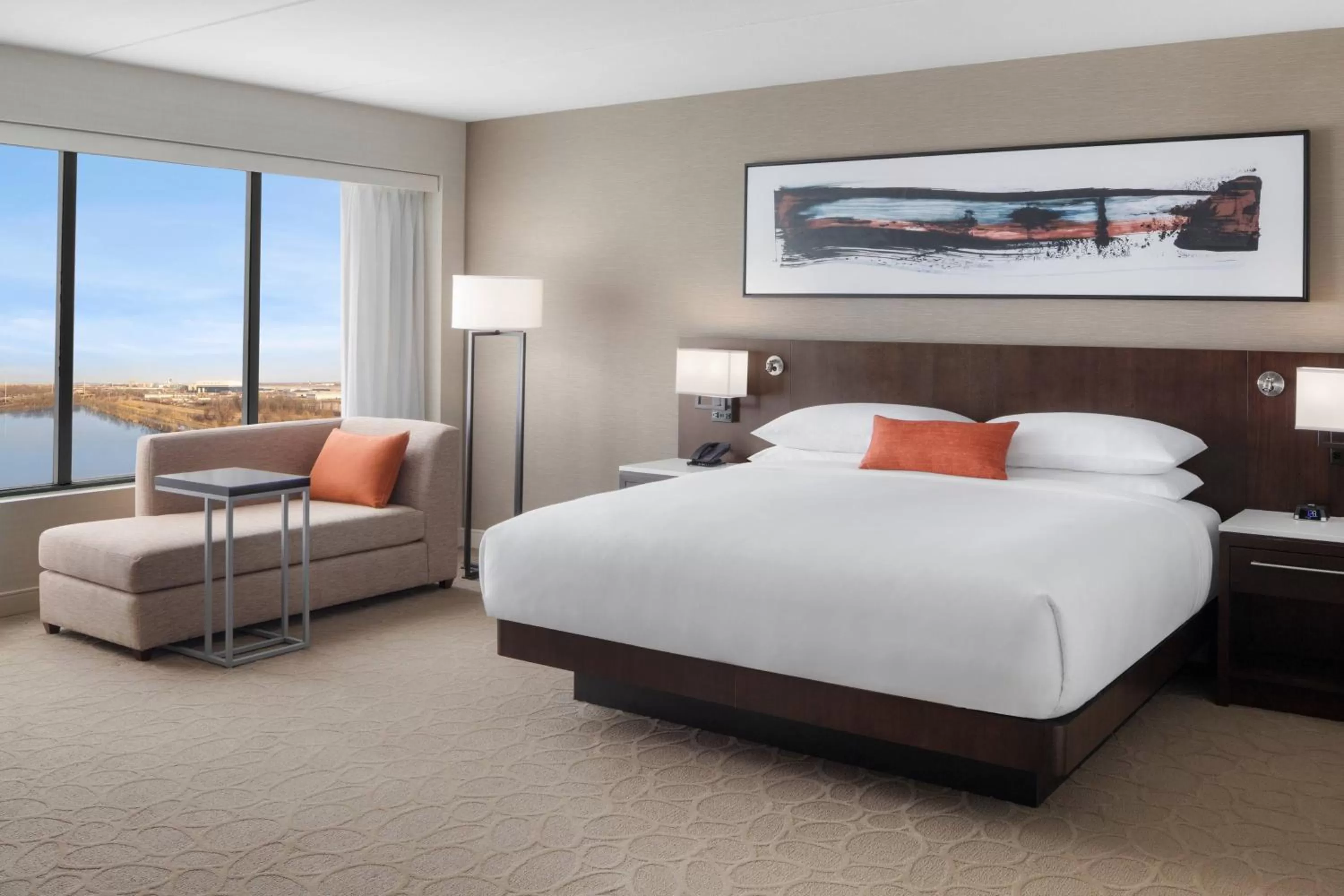 Photo of the whole room, Bed in Delta Hotels by Marriott Philadelphia Airport