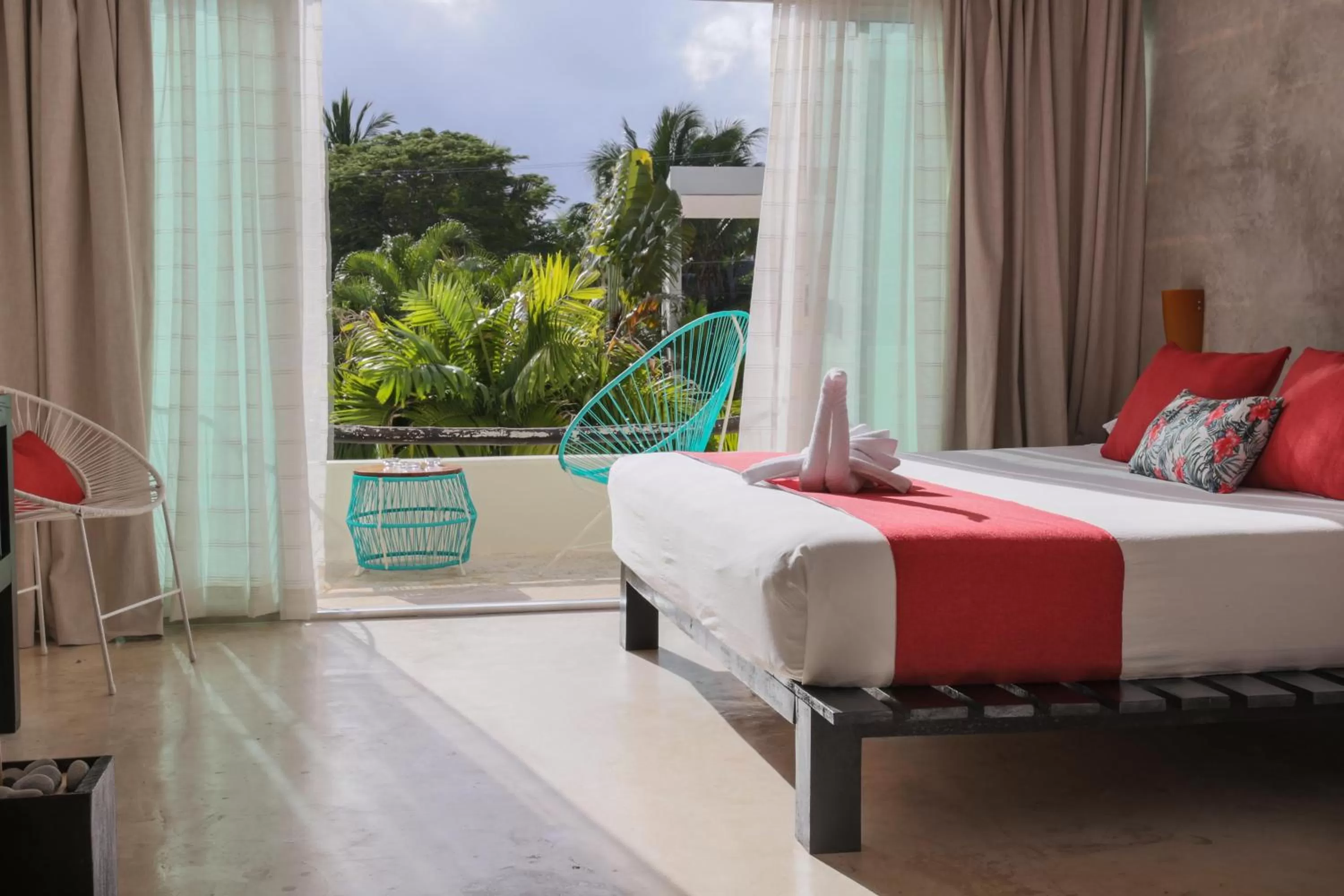 Garden view, Bed in Villas H2O