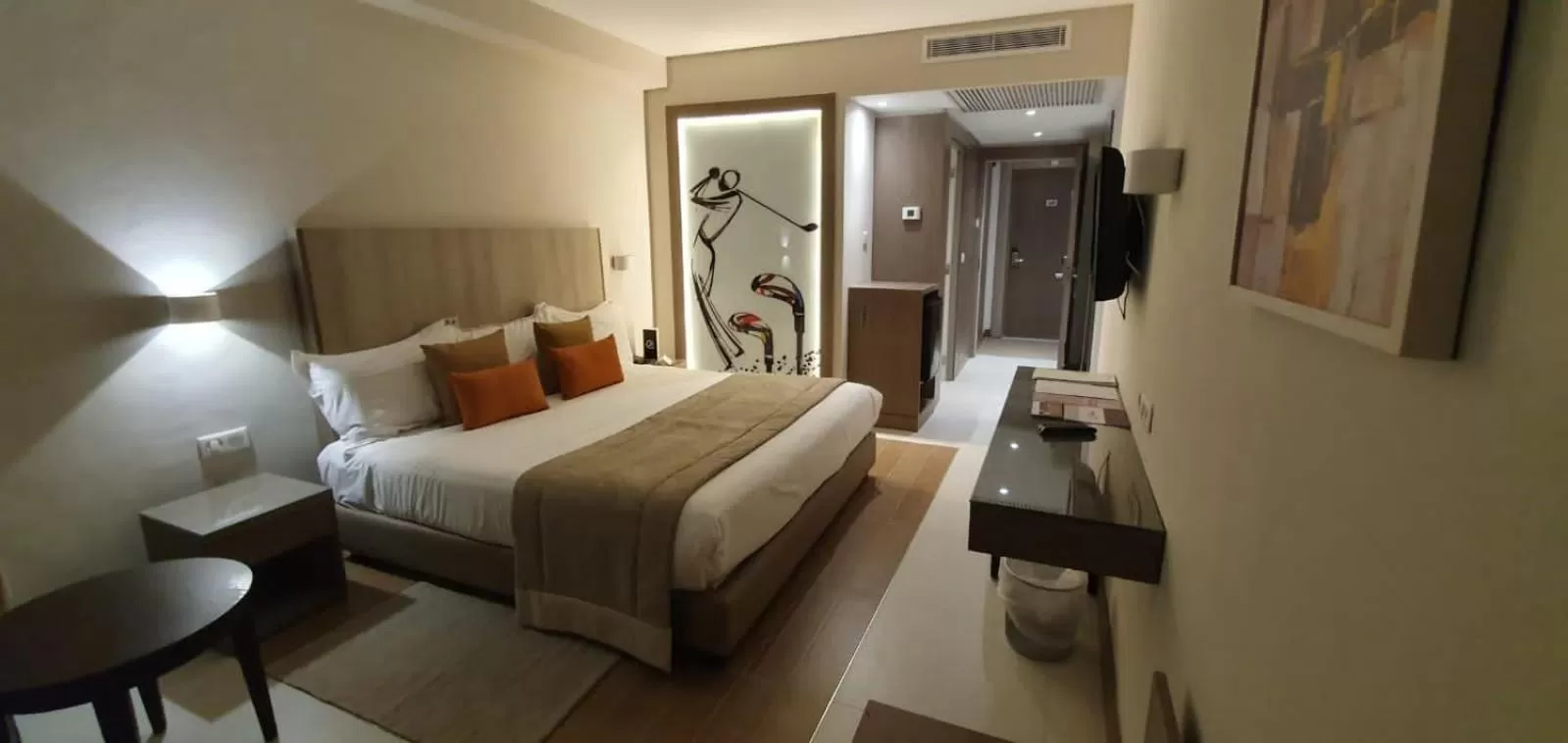 Bed in Golf Royal Hotel