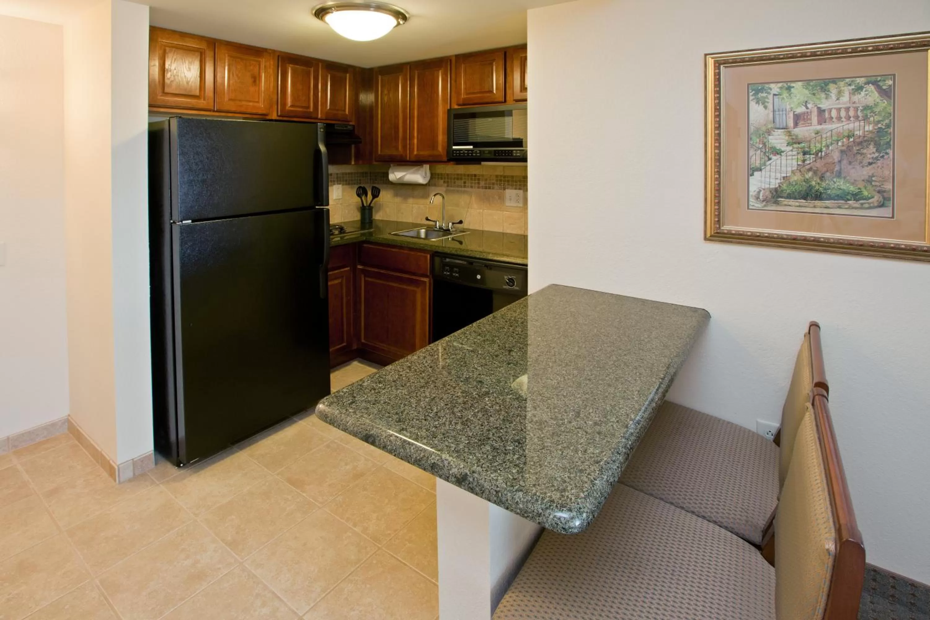 Kitchen or kitchenette in Staybridge Suites Indianapolis Downtown-Convention Center by IHG