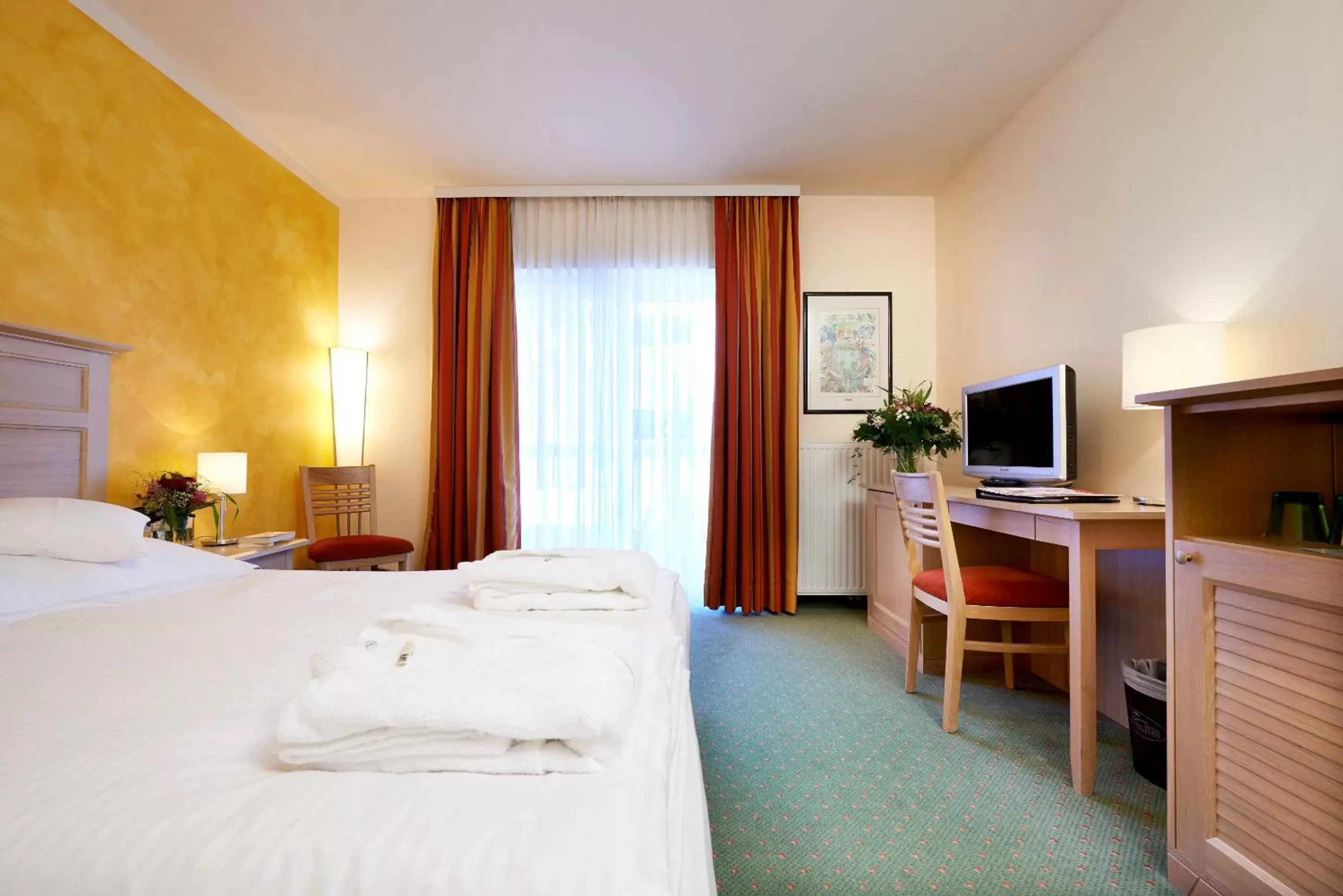 Standard Double Room with Balcony or Terrace in Das Hotel Eden Standard Double Room with Balcony or Terrace in Das Hotel Eden