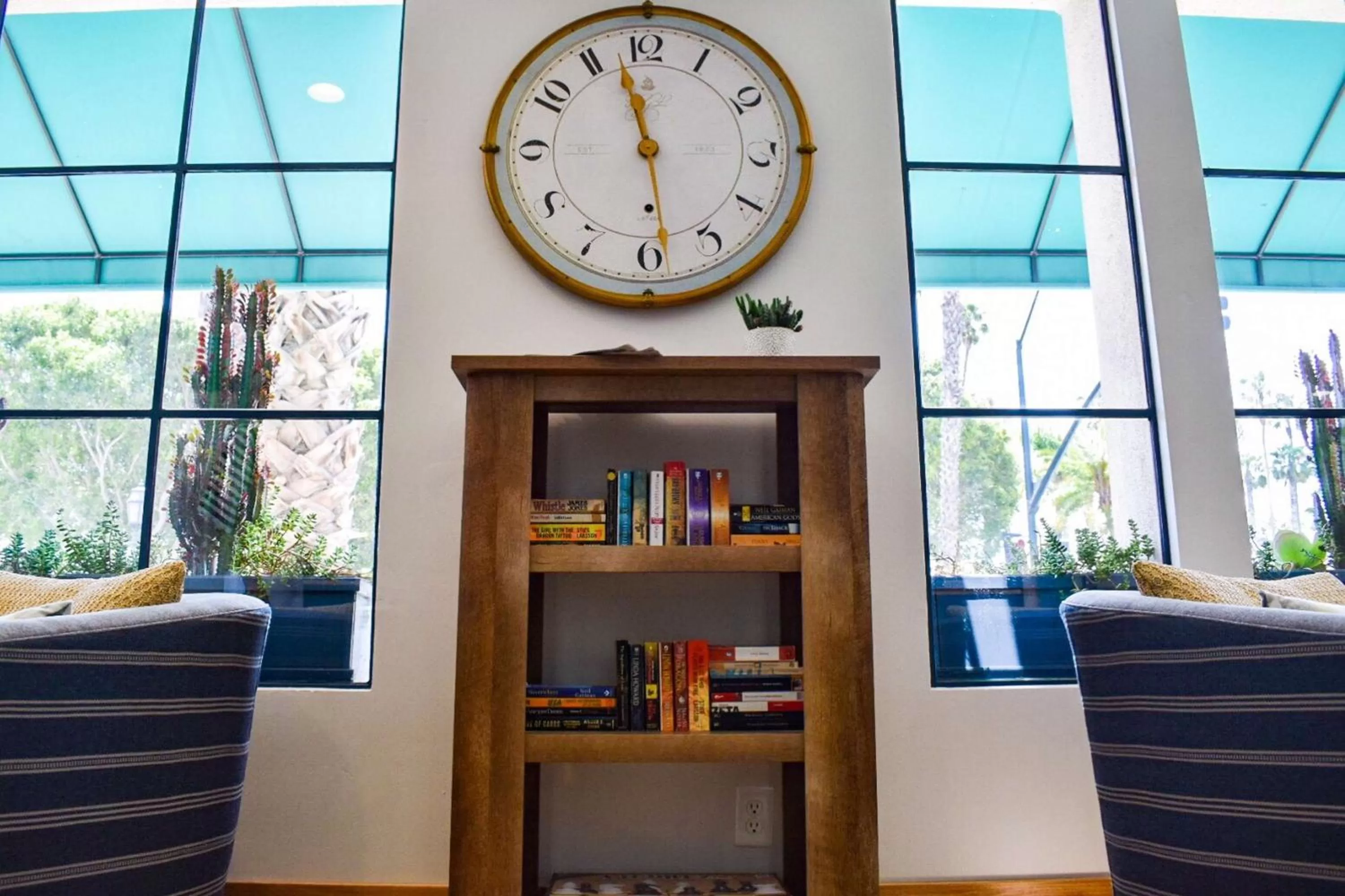 Lobby or reception in Beachside Inn