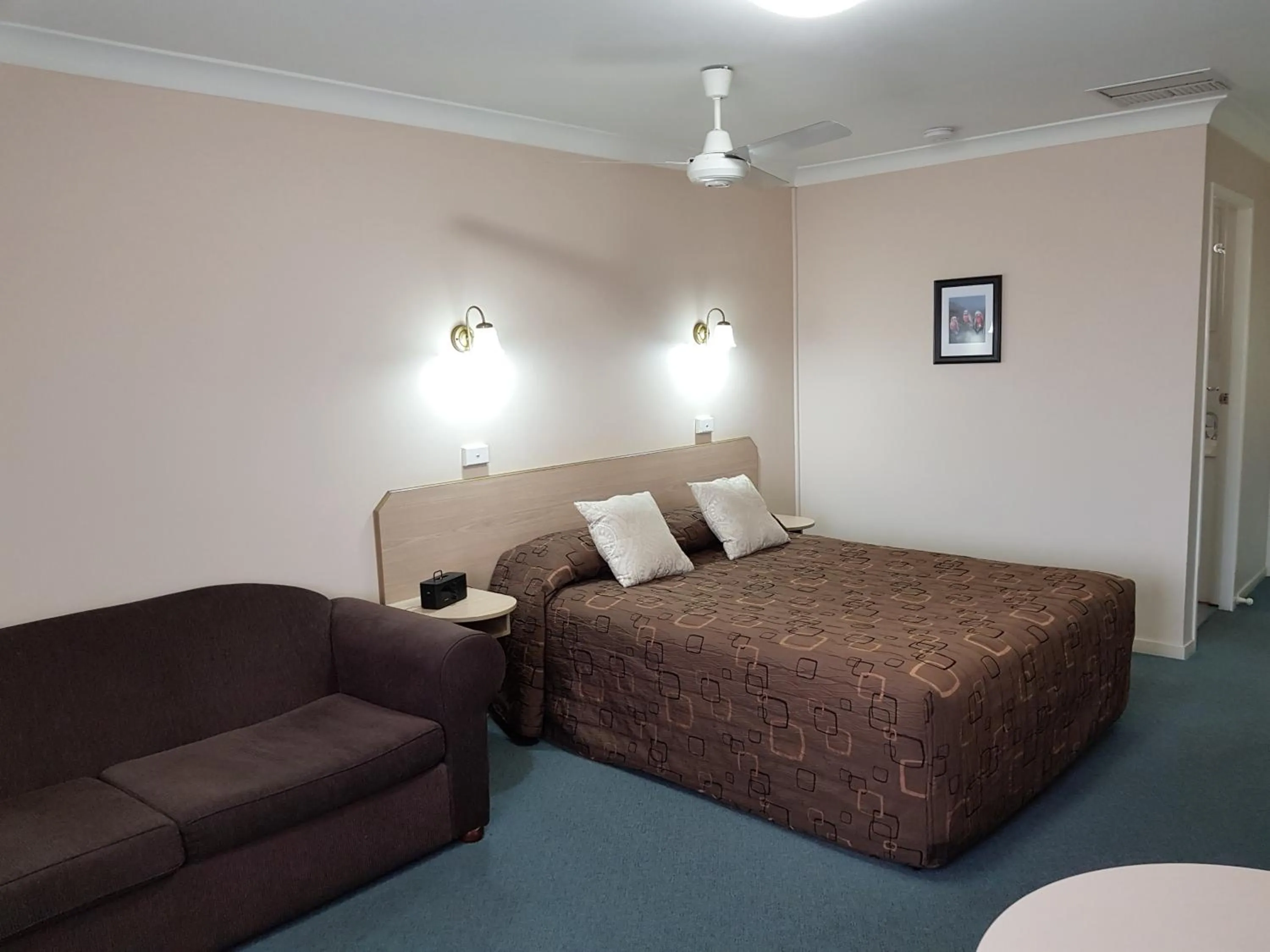 Decorative detail, Bed in Abraham Lincoln Motel