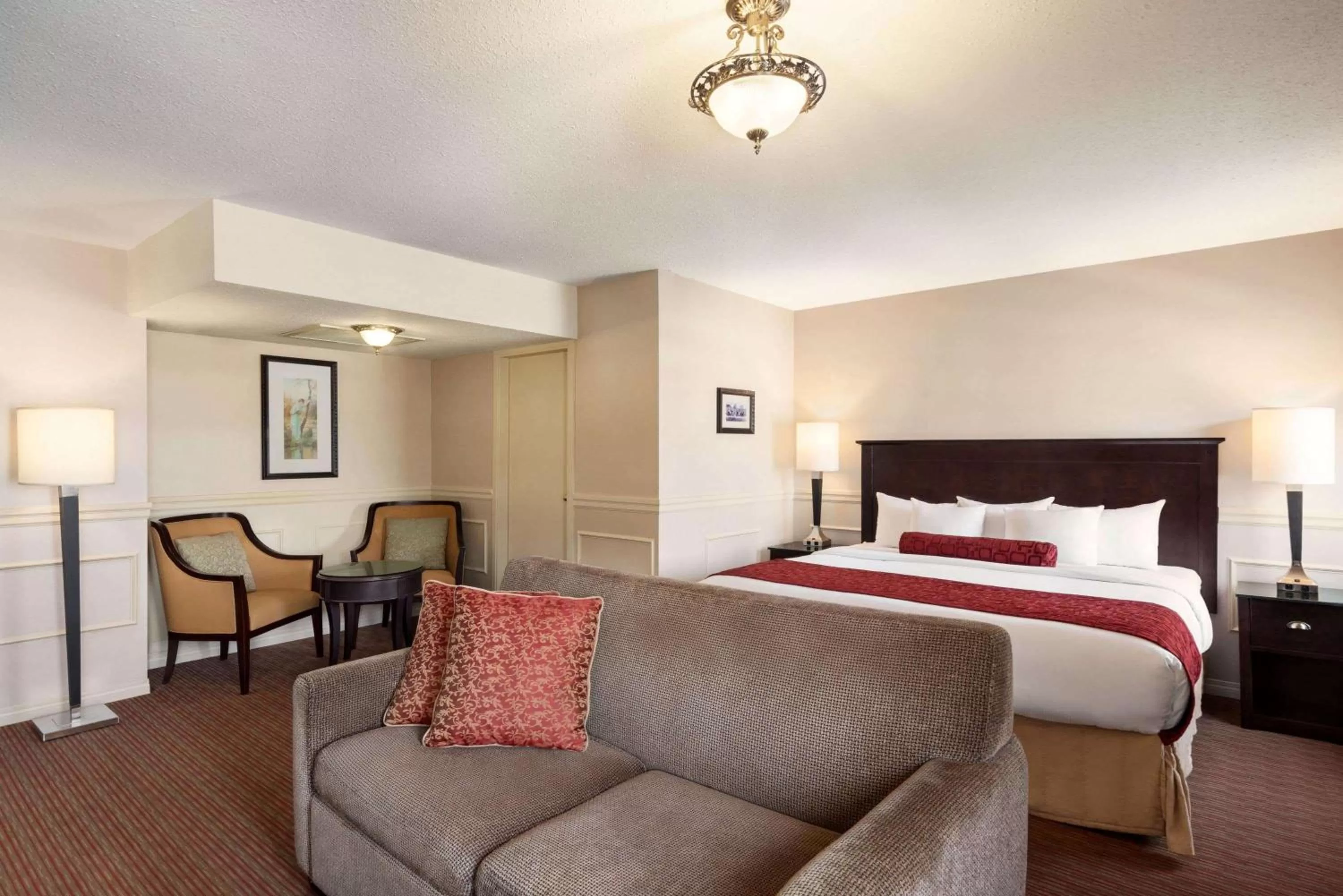 Photo of the whole room, Bed in The Plaza Hotel Downtown, Trademark Collection by Wyndham