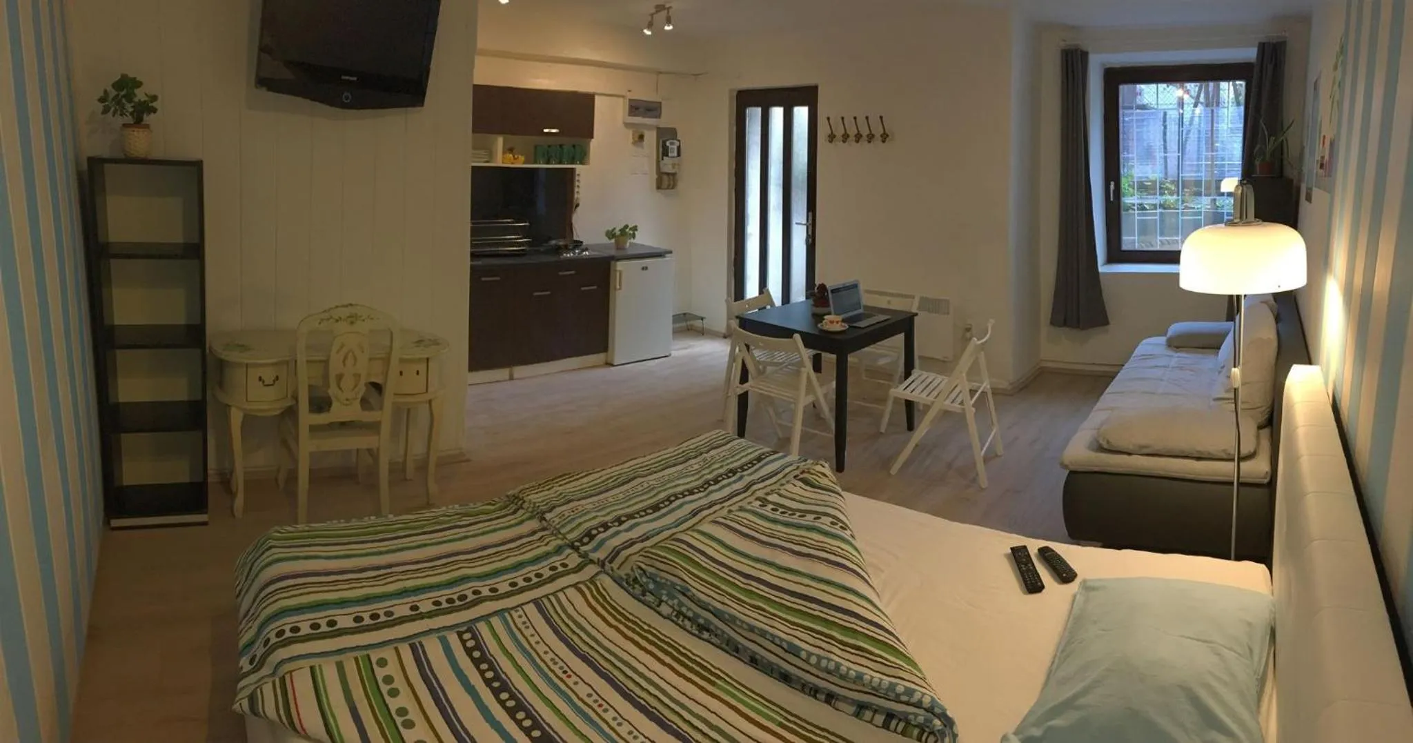 TV and multimedia, Bed in Baroque Hostel & Coworking