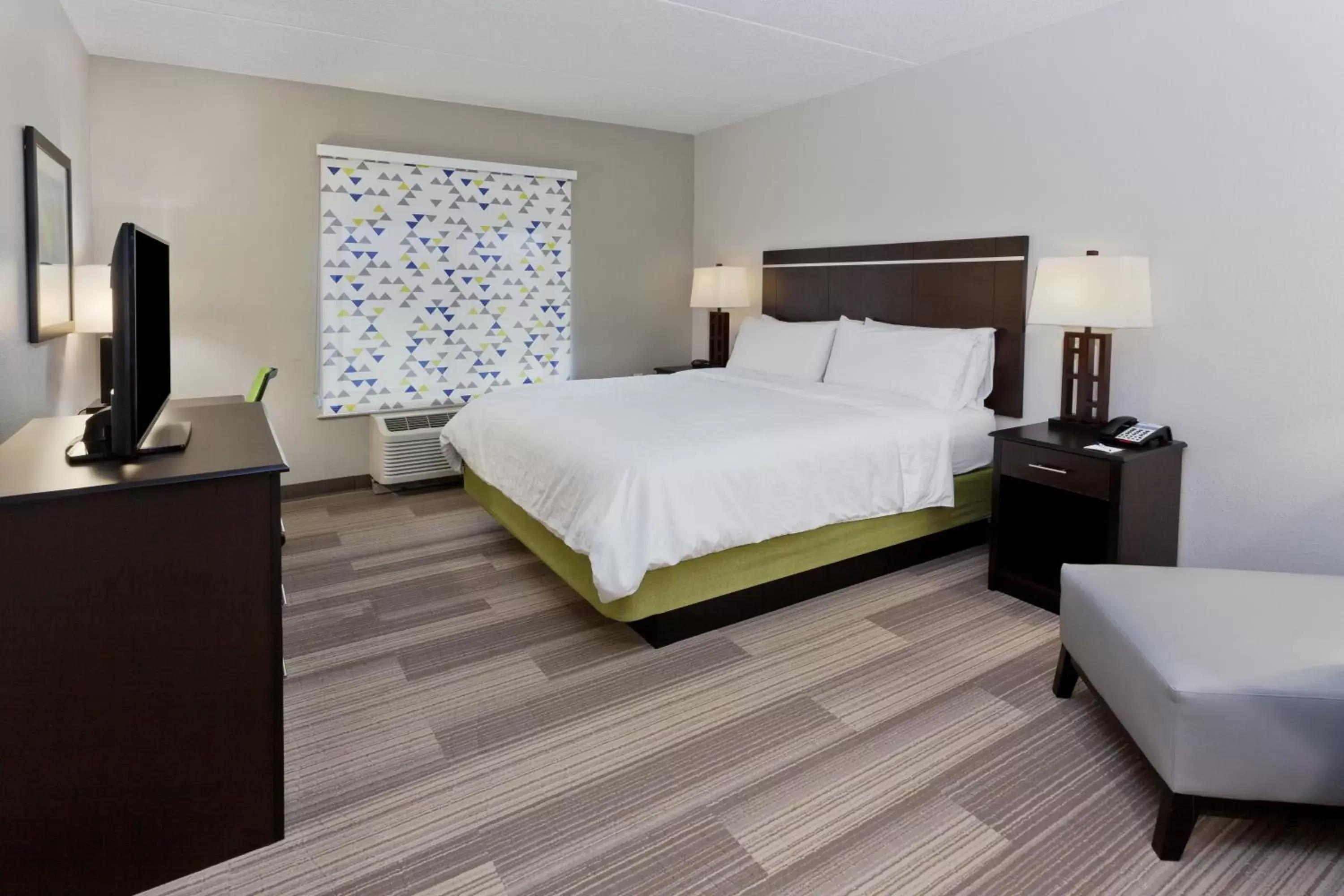 Standard Room in Holiday Inn Express Hotel & Suites Montgomery Boyd-Cooper Parkway, an IHG Hotel Standard Room in Holiday Inn Express Hotel & Suites Montgomery Boyd-Cooper Parkway, an IHG Hotel
