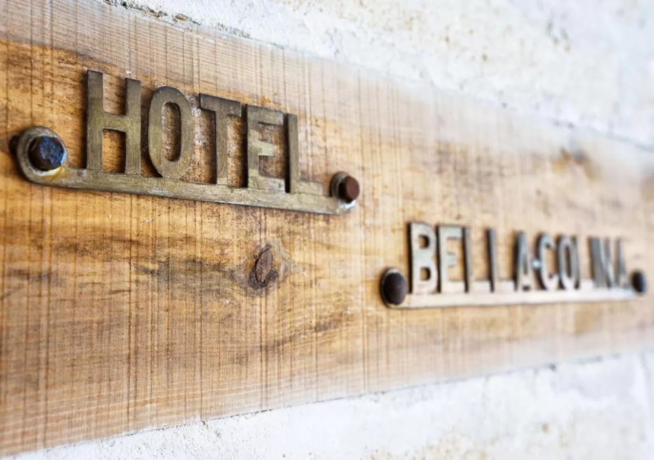 Property logo or sign in Bella Colina I Vintage Hotel 1953