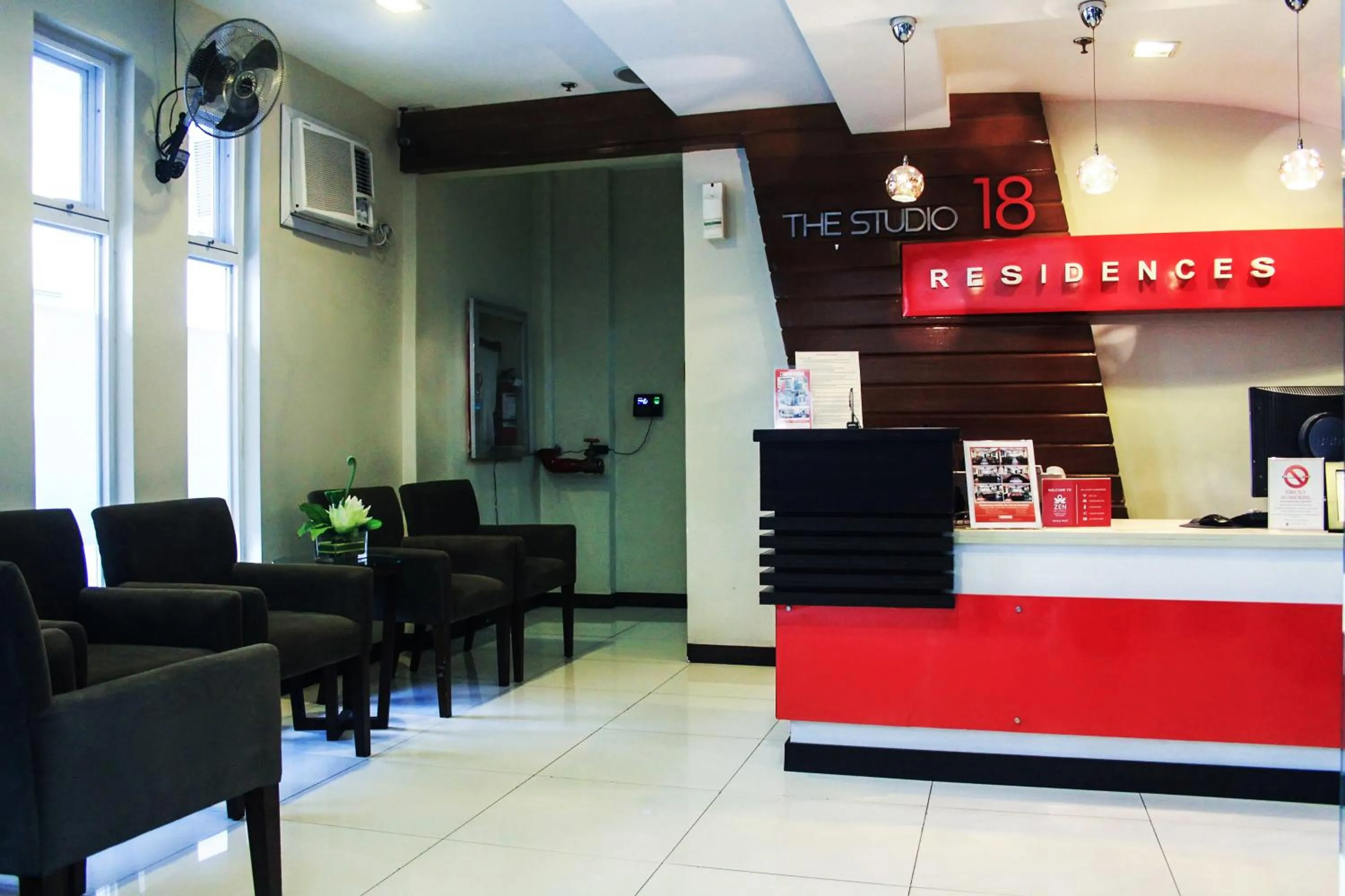 Lobby or reception in The Studio 18 Residences