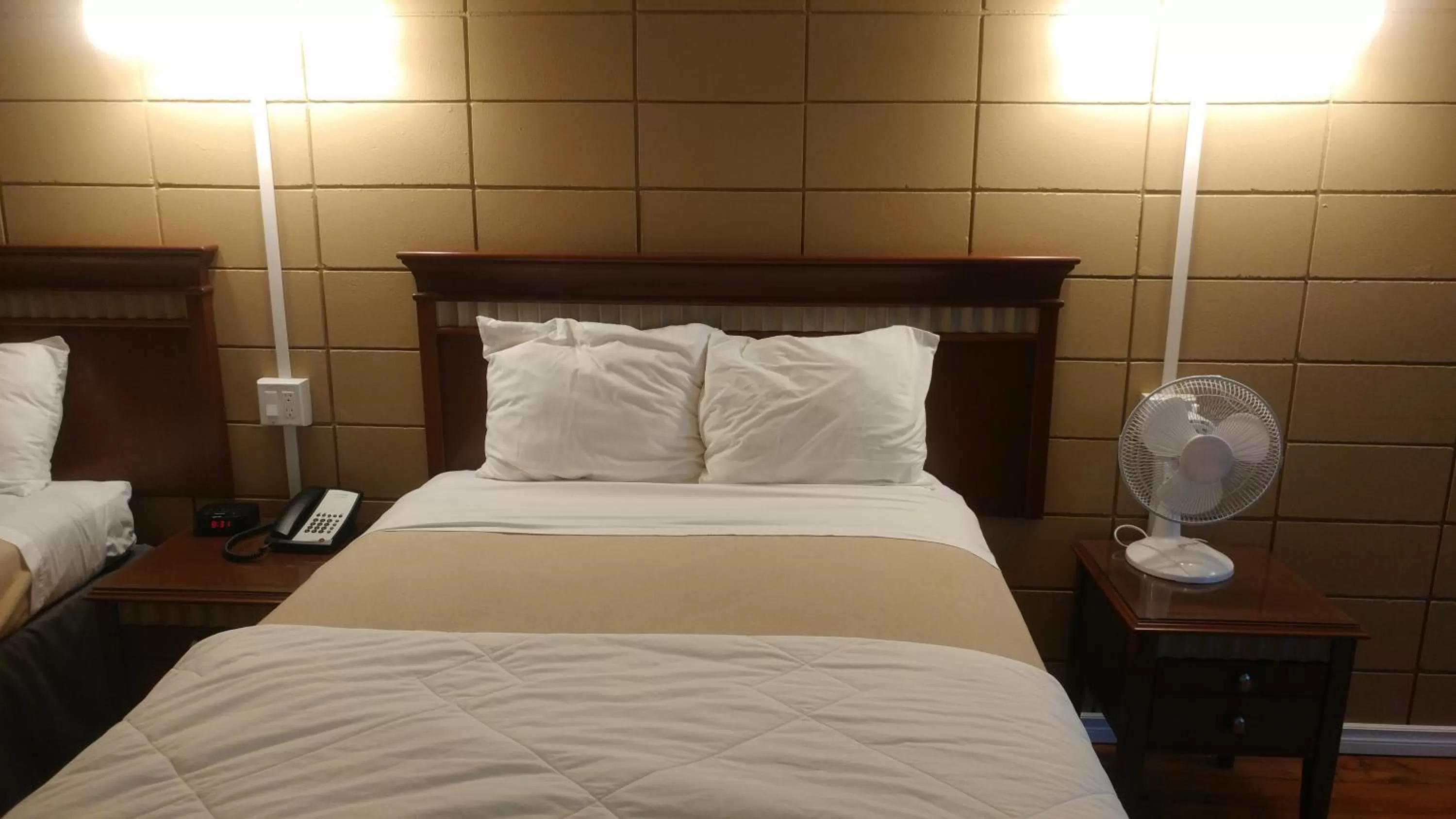 Deluxe Double Room in Big Rock Motel