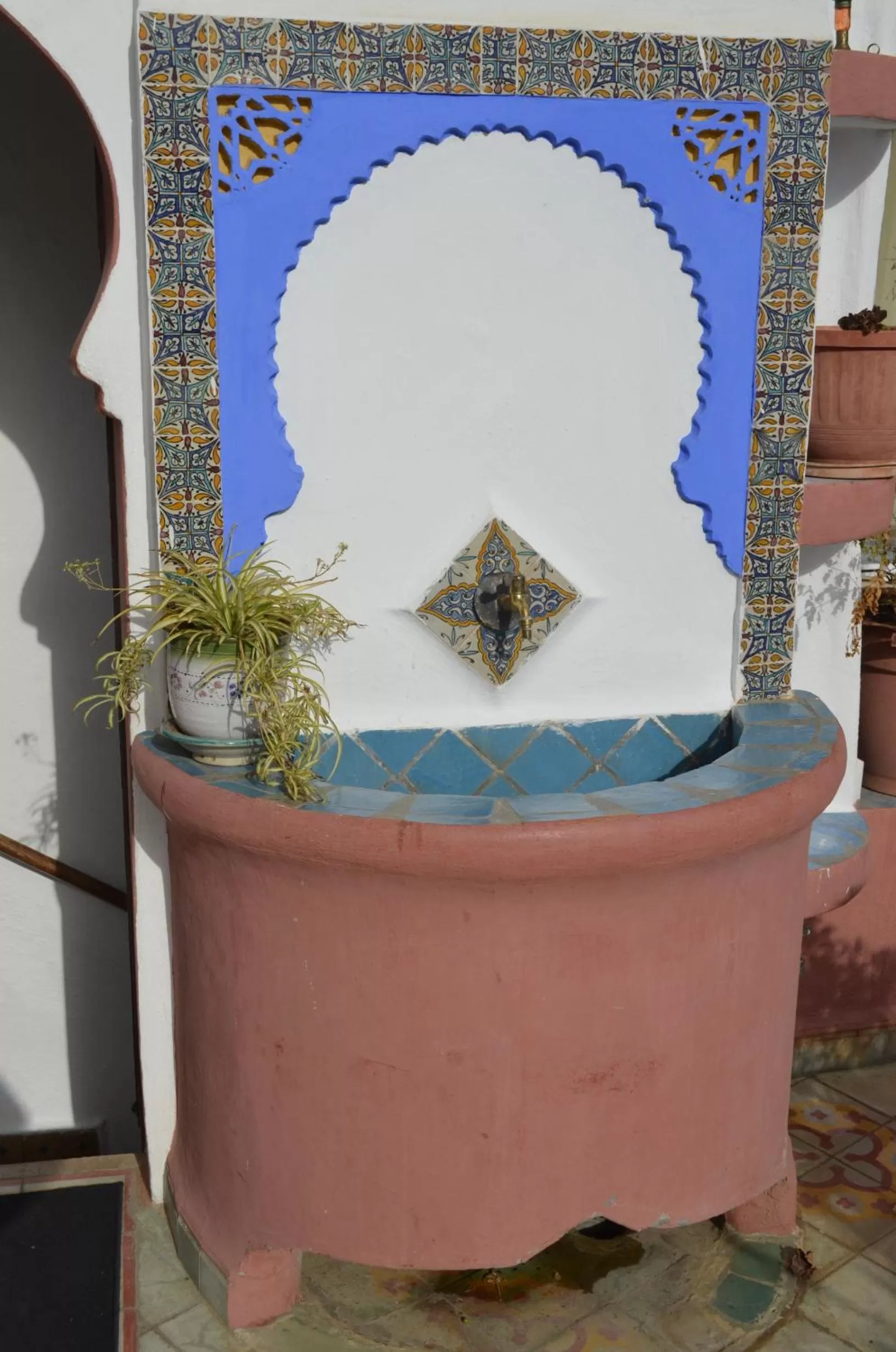 Decorative detail in Dar Meziana