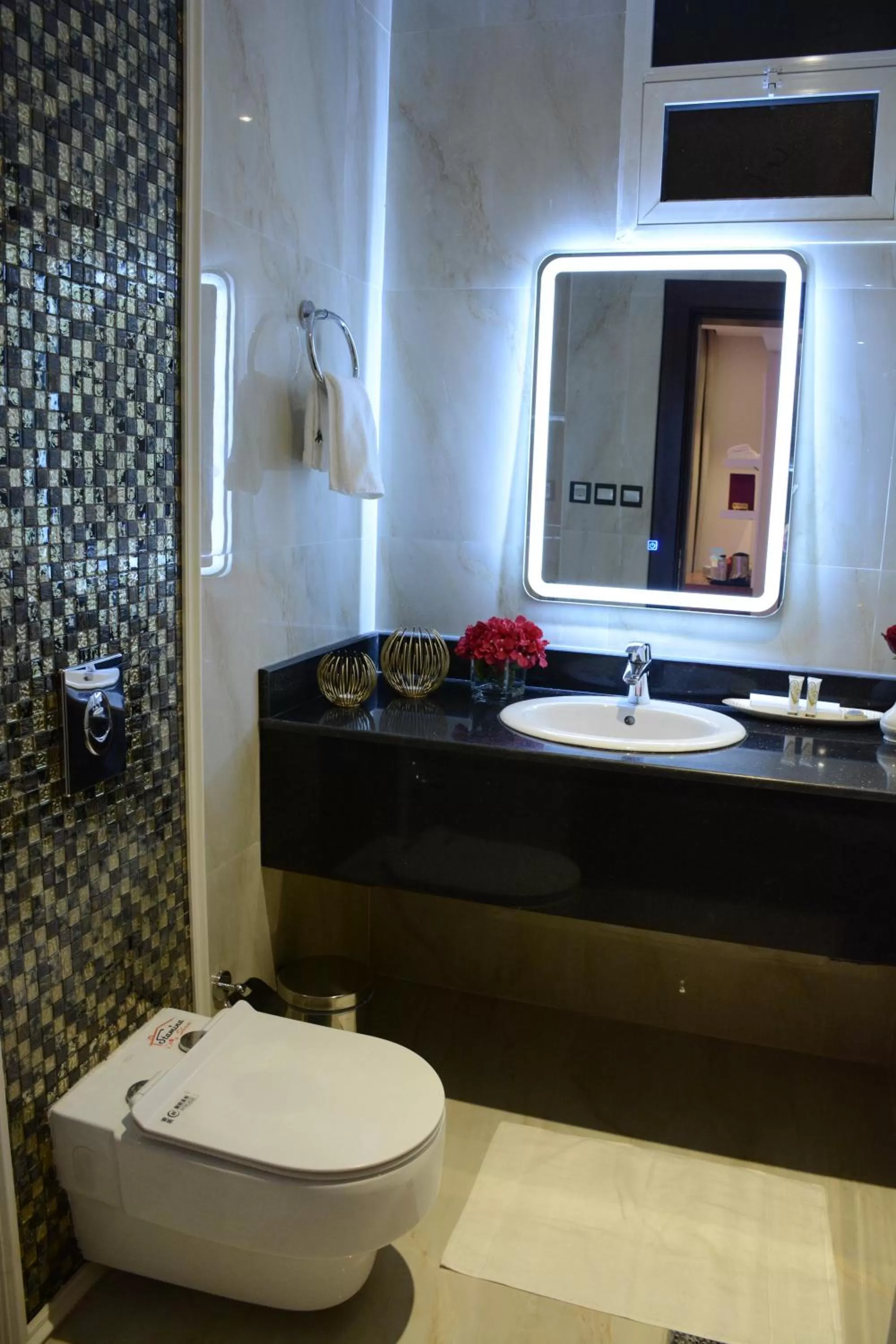 Bathroom in E1 Hotel