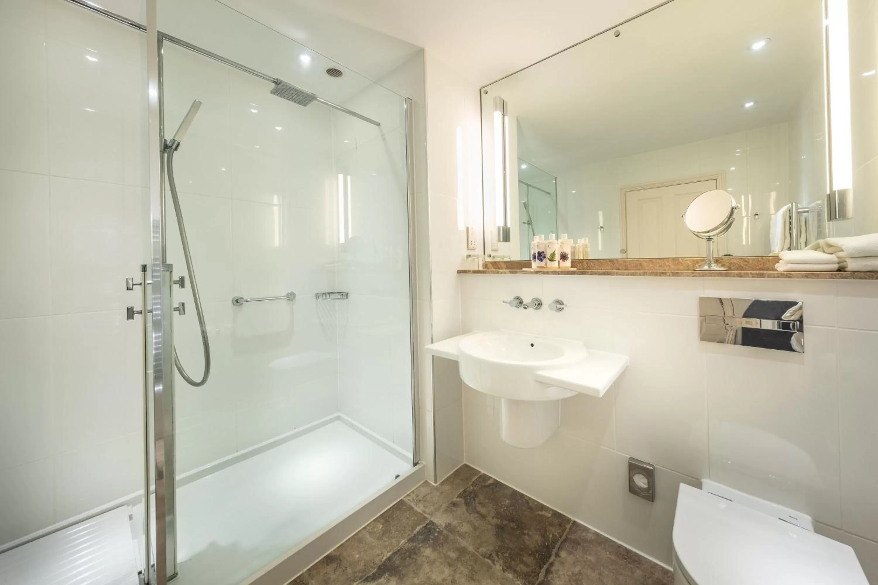 Bathroom in The Crown Inn