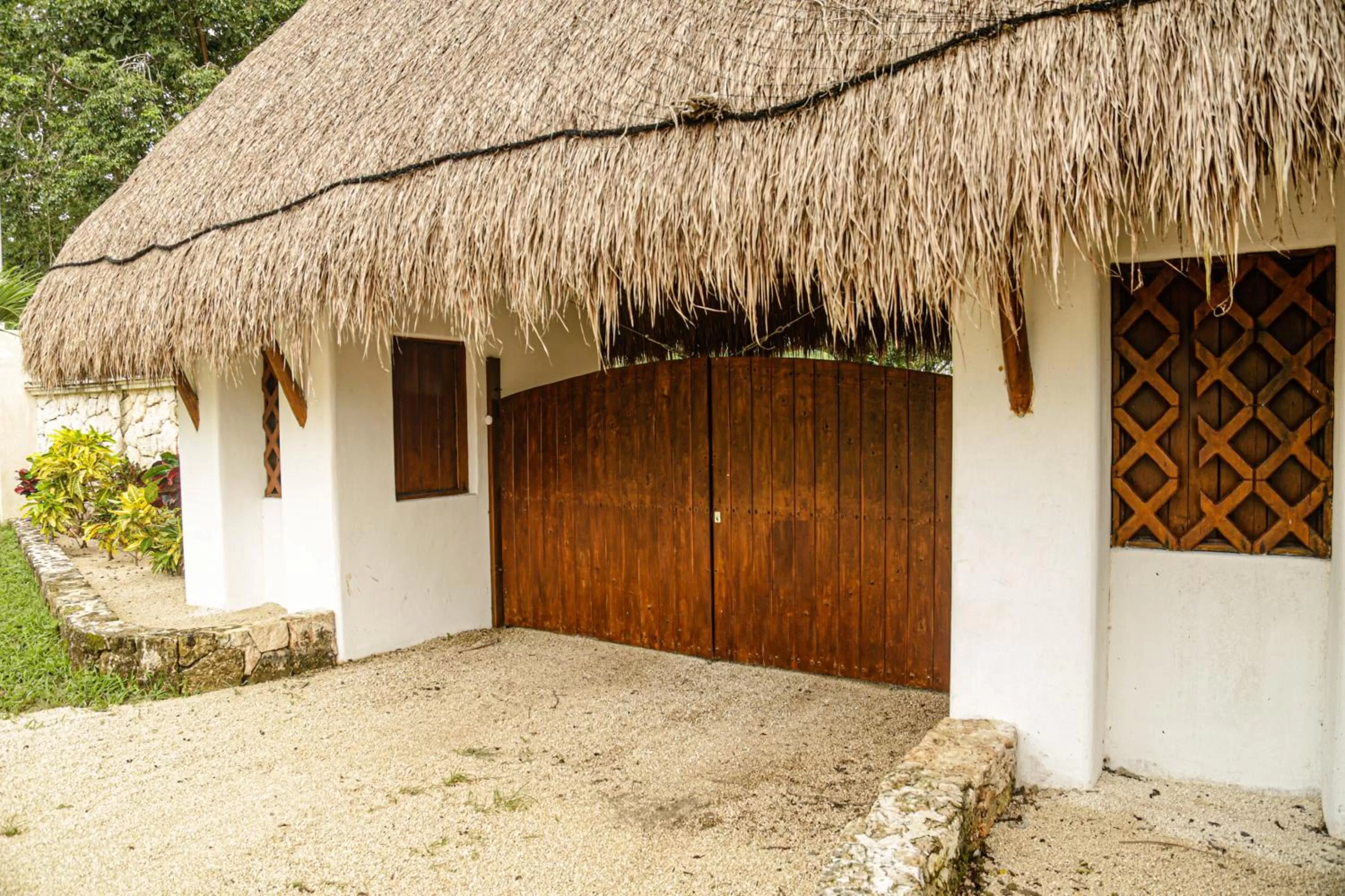Facade/entrance in Mi Kasa Tu Kasa Bacalar