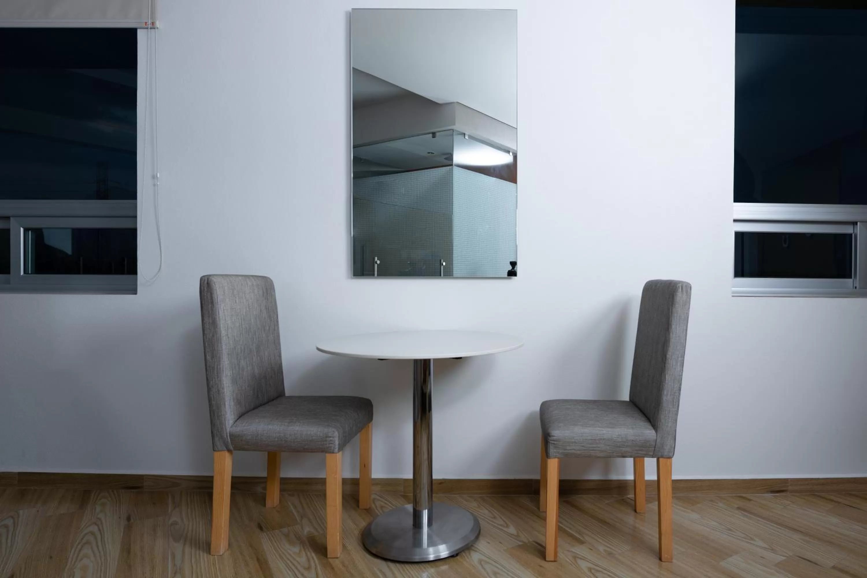 Seating area in Hotel Xcoco Inn