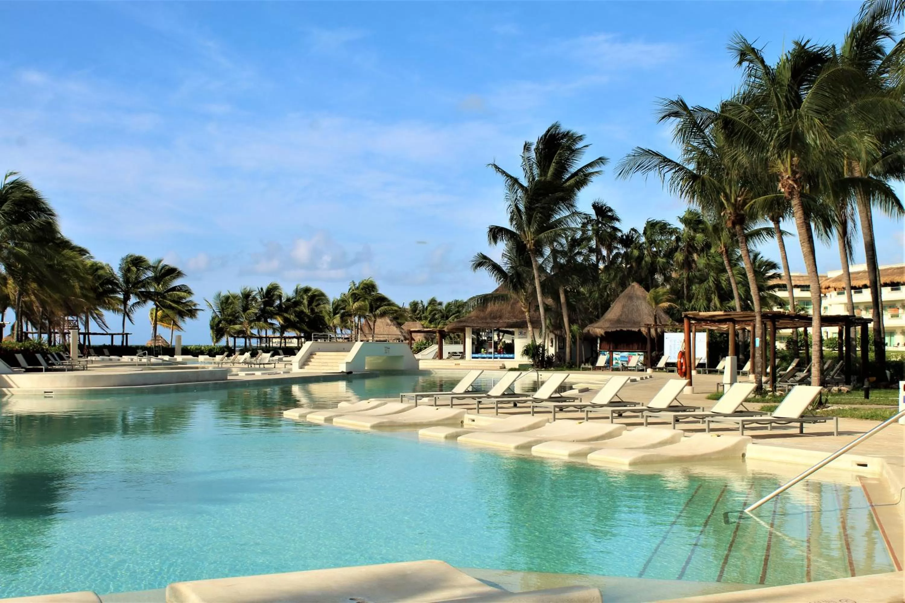 Swimming pool in BlueBay Grand Esmeralda-All Inclusive