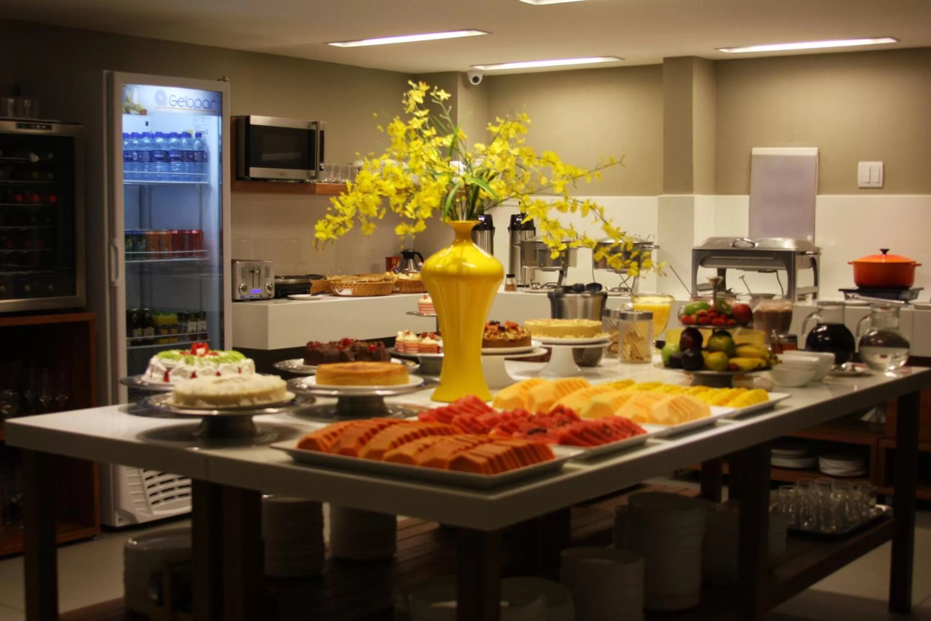 Buffet breakfast in Malibu Plaza Hotel